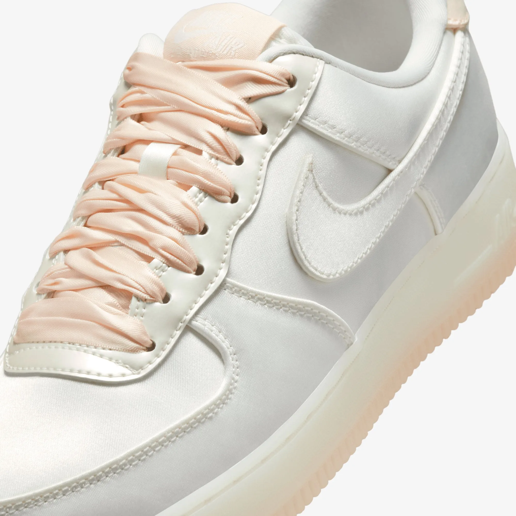 NIKE | AIR FORCE 1 '07 LV8 { SAIL/SAIL-BARELY ORANGE Easy   To   Clean