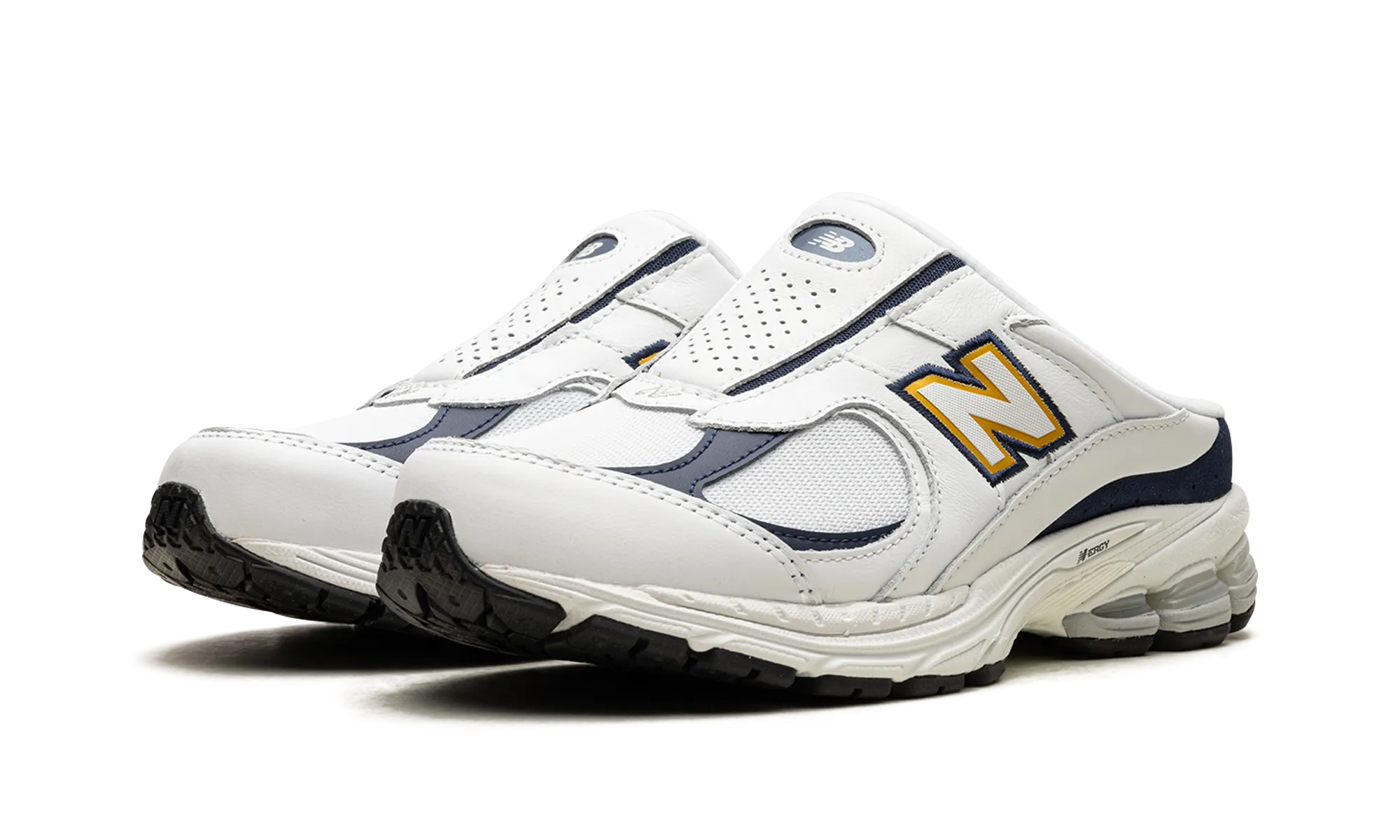 2002RM "White / Blue" running on mud shoes