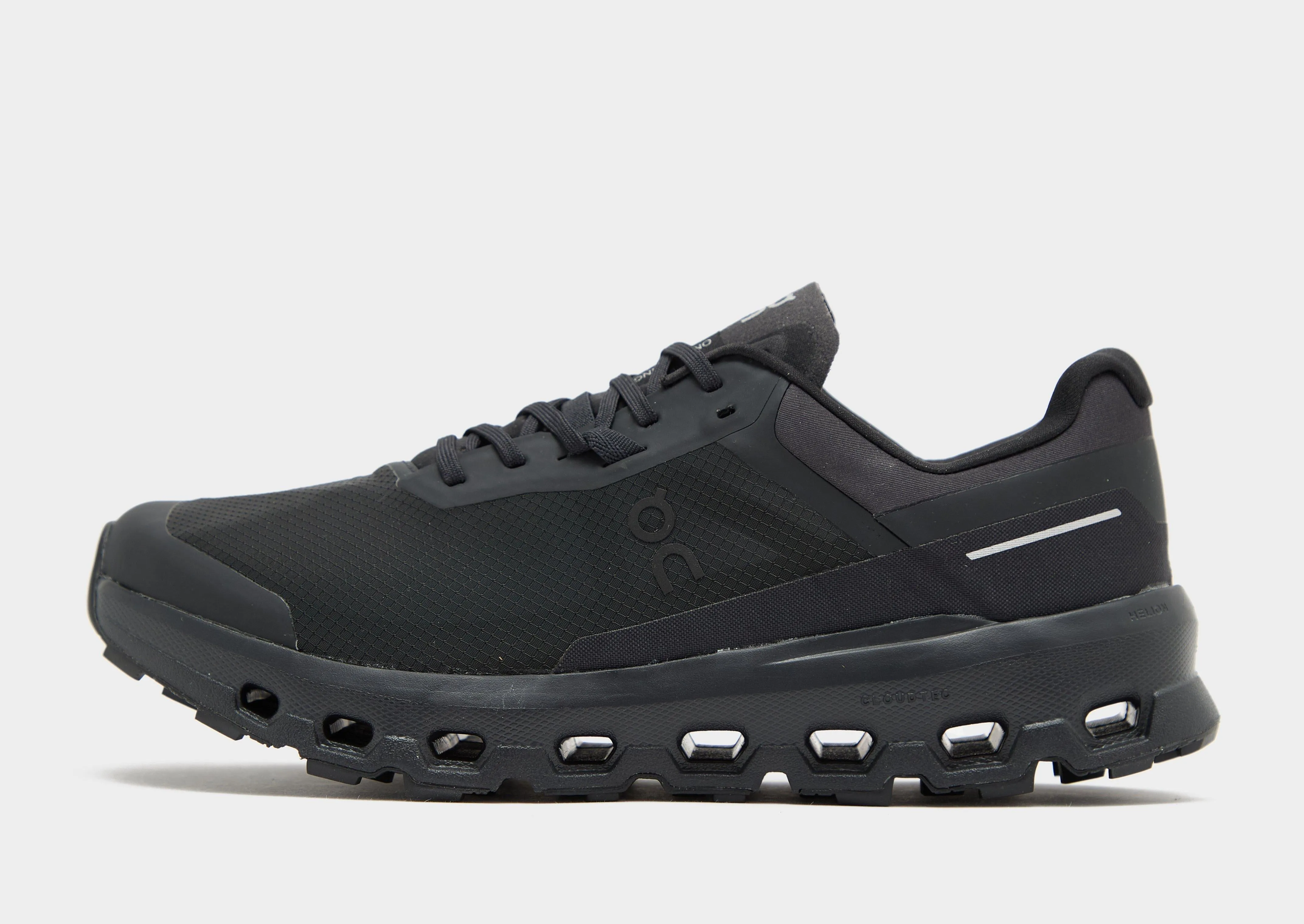 Comfort Technology running in a park trail Cloudvista 2