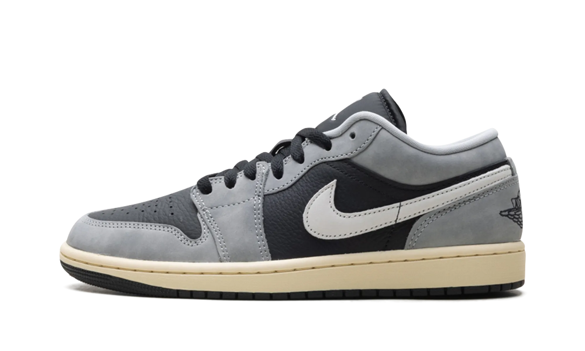 Air Jordan 1 Low SE "Light Smoke Grey" Effortless Wear