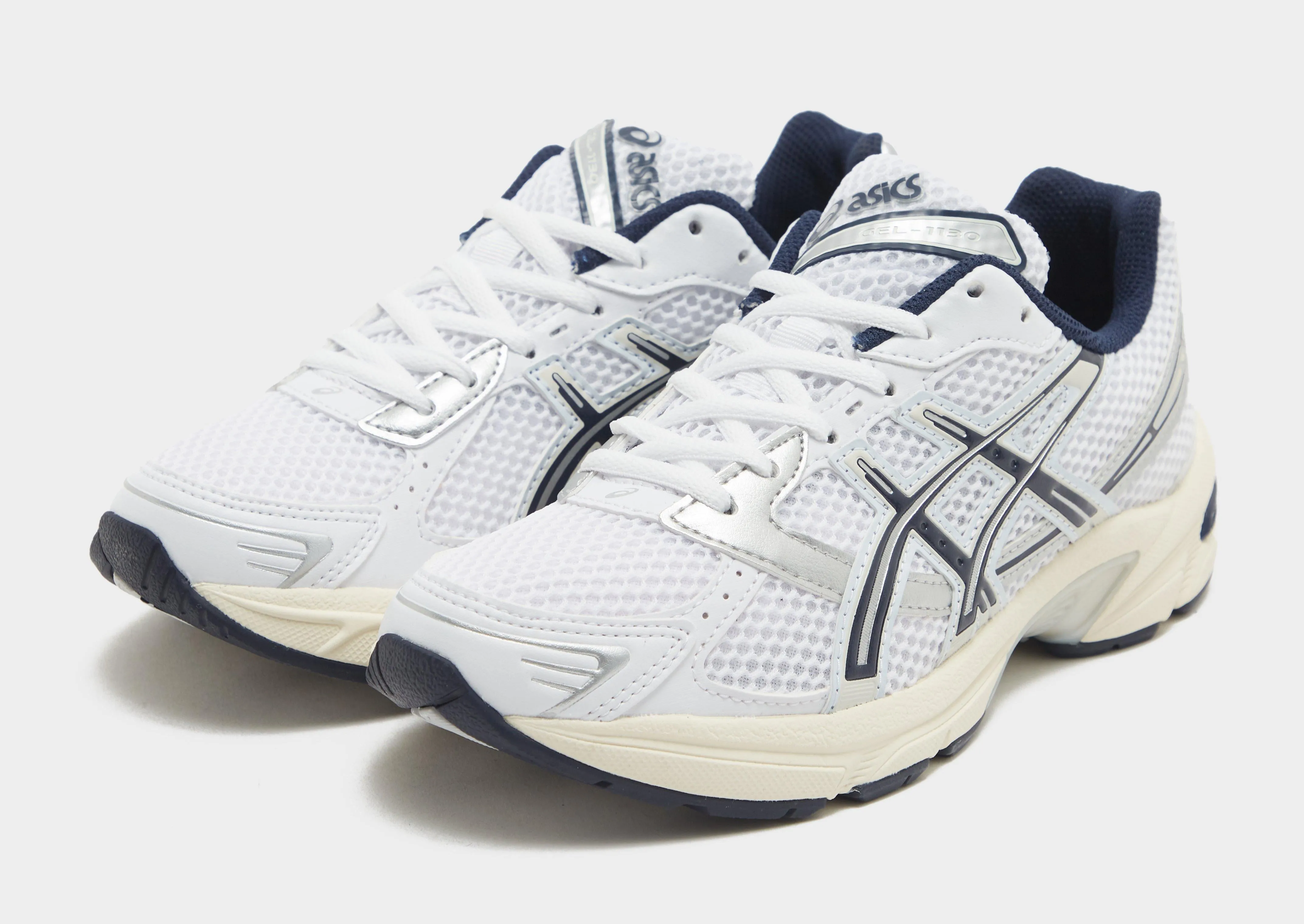 Breathable flair Ultra-soft cushioning GEL-1130