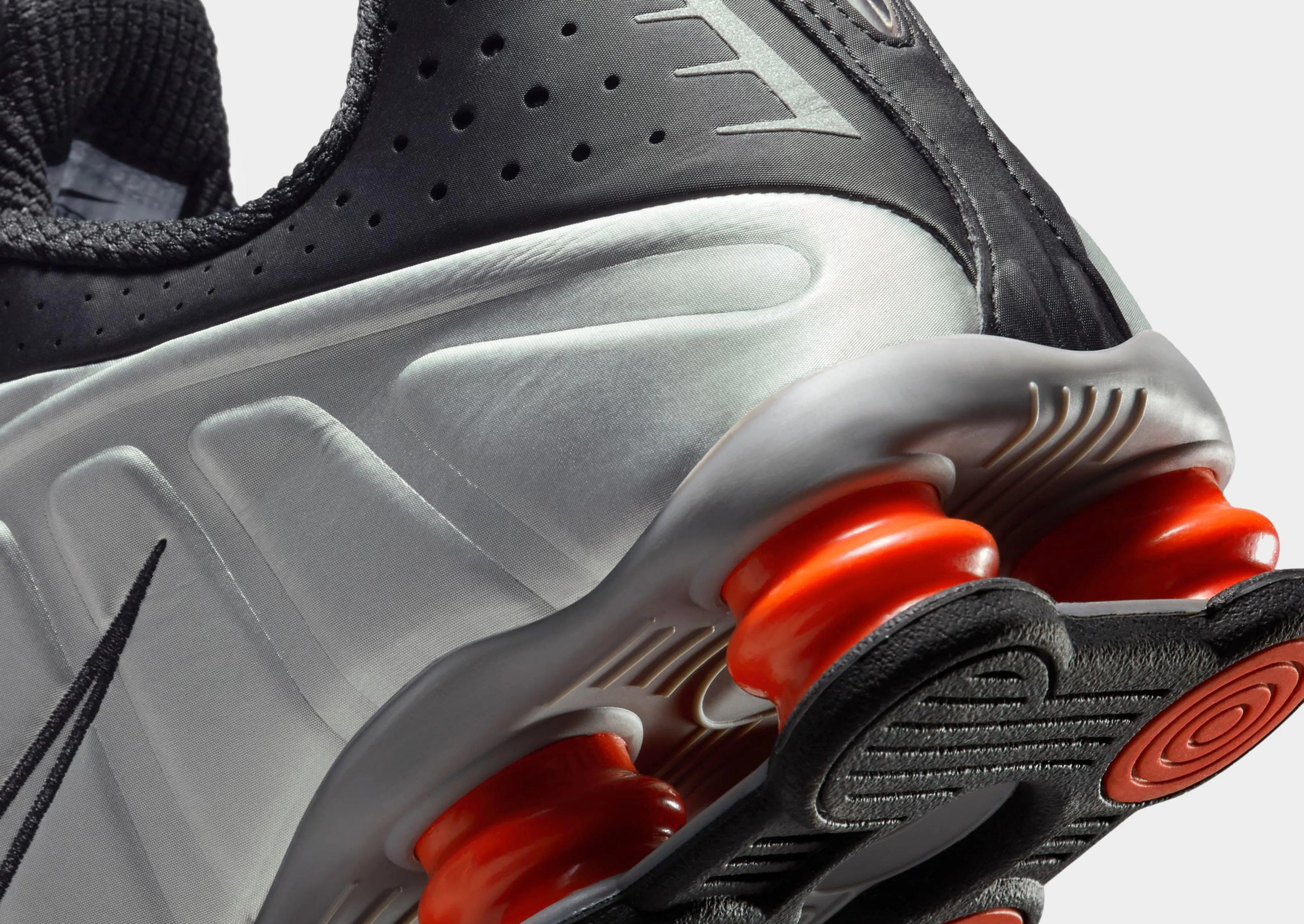 Shox R4 adjustable - straps - adjustability shoes