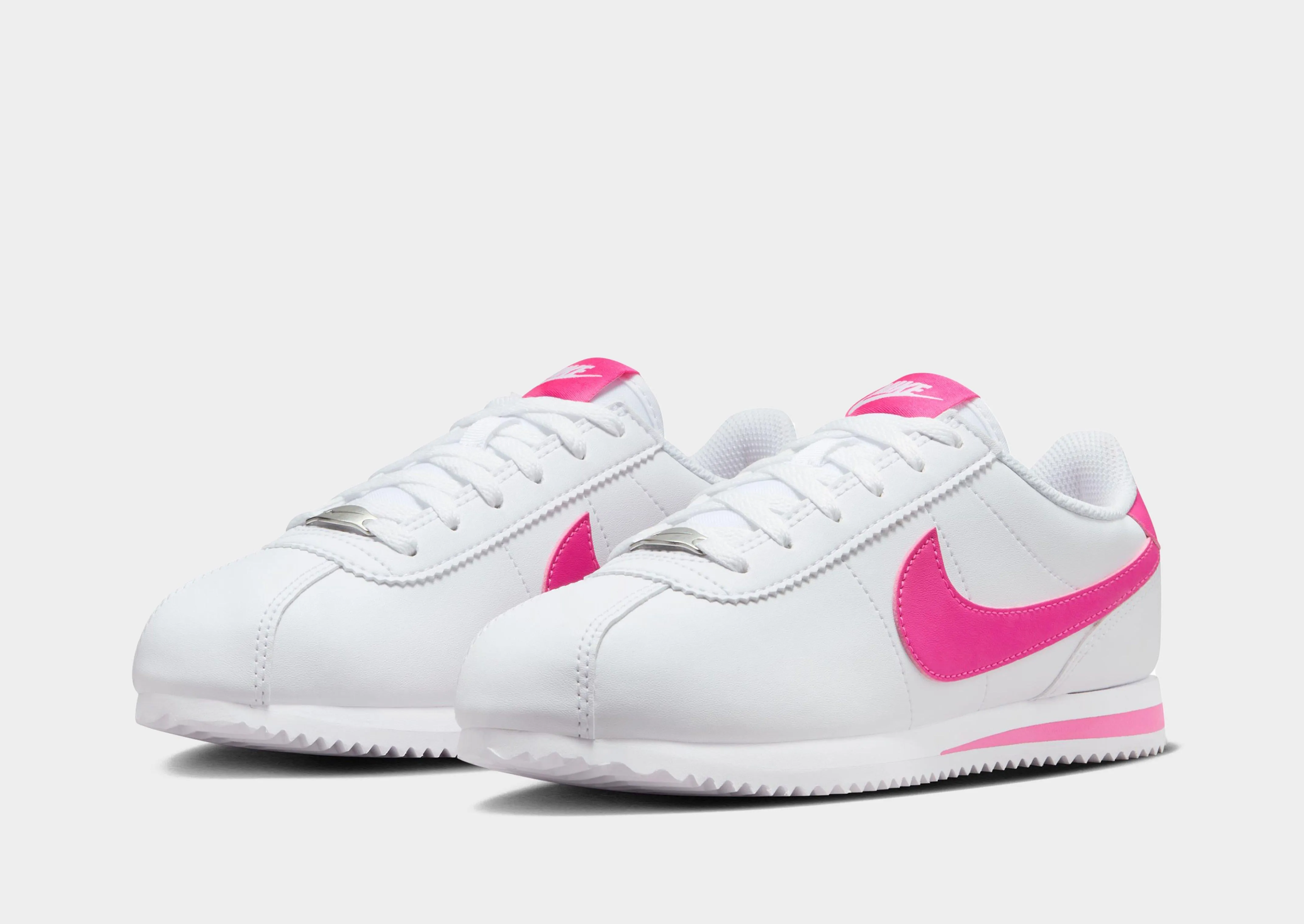 Competitive running Cortez Junior's