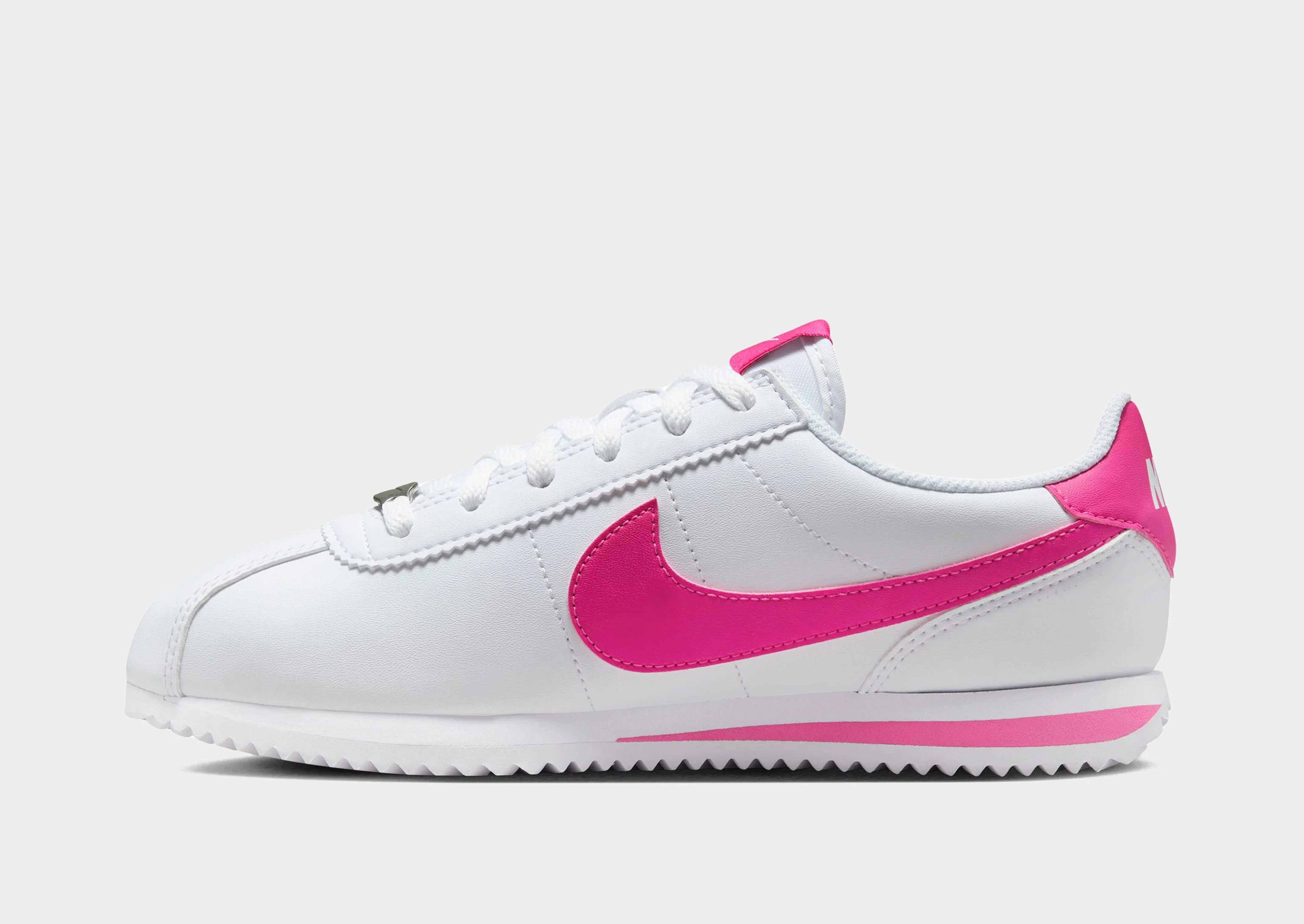 Cortez Junior's Subtle Barefoot simulation