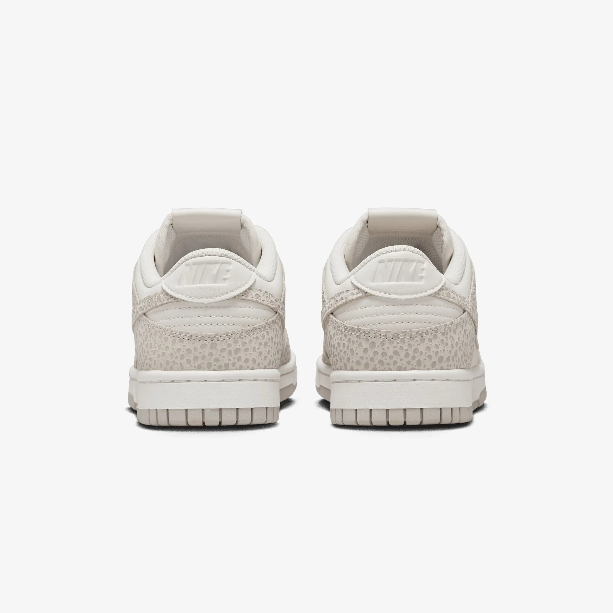 Shock Absorbing Technology NIKE | DUNK LOW PREMIUM { PHANTOM/PHOTON DUST-LT SMOKE GREY