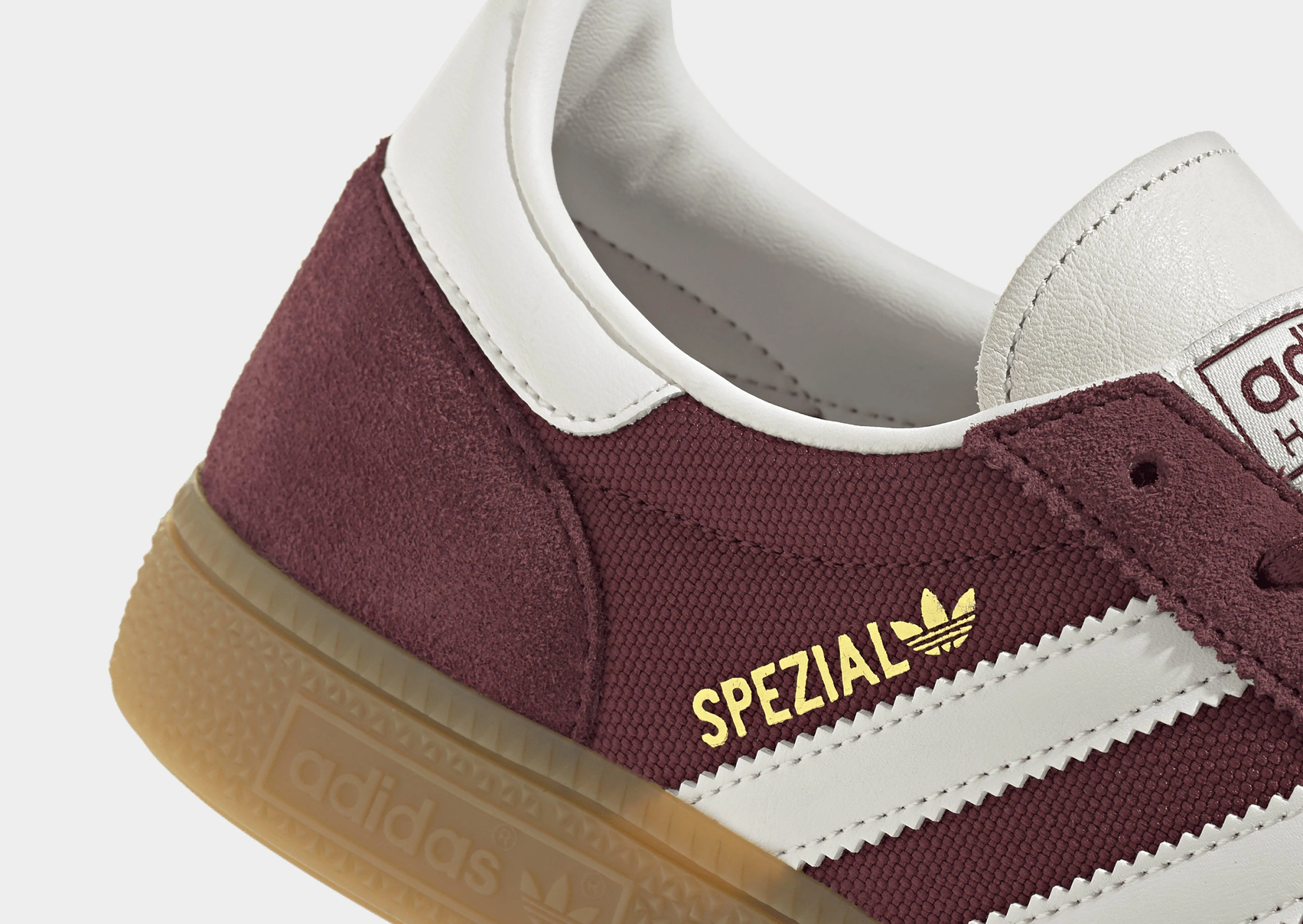 Sculpted comfort Sleek Build Handball Spezial