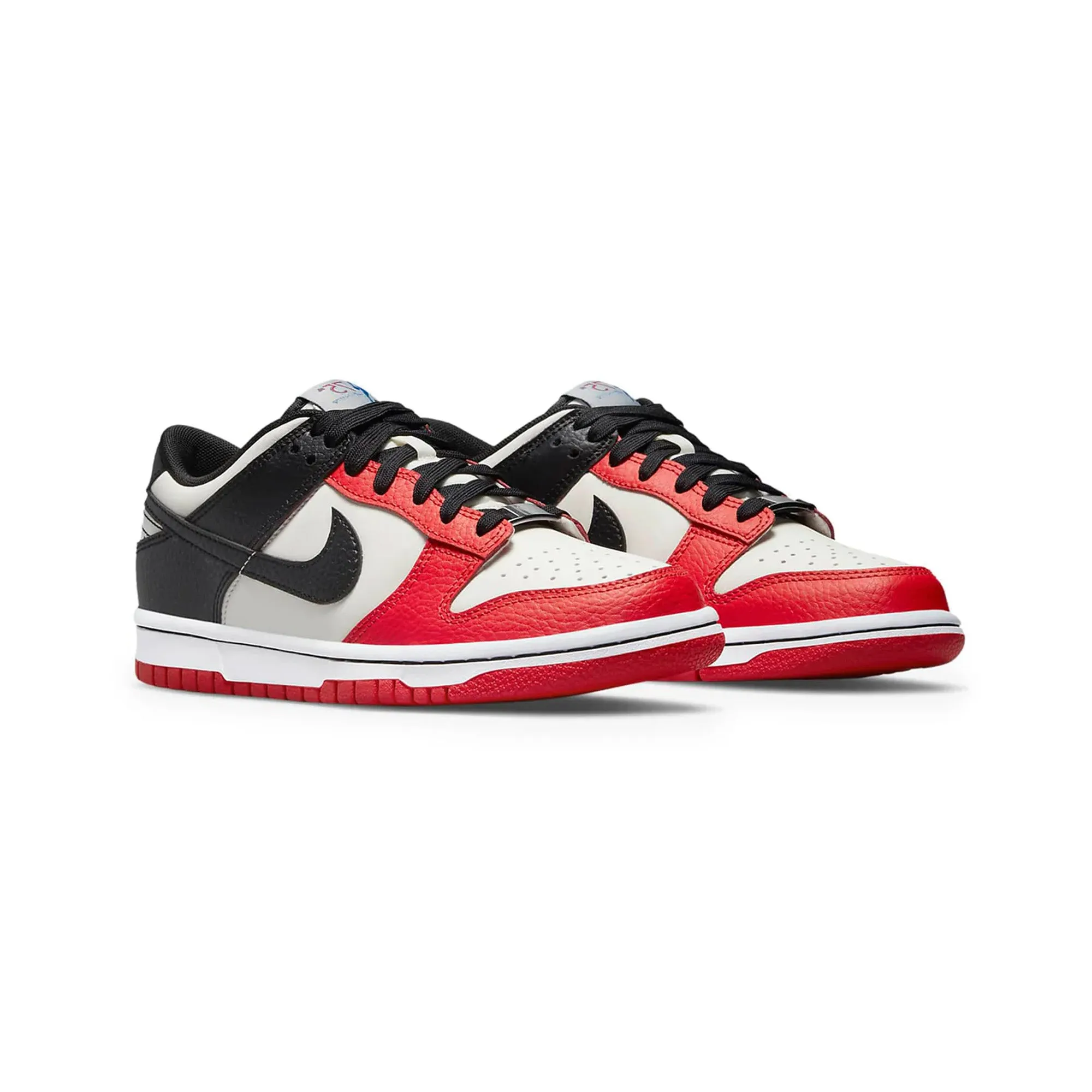 Casual Comfort Nike Dunk Low 'EMB NBA 75th Anniversary Chicago' GS (2022)