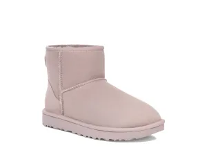 Women`s Classic Mini II Boot All Weather City Walking