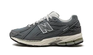 1906R "TITANIUM" running with a minimalist style Washable