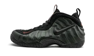 Bonded Overlay Construction Airflow channels Air Foamposite Pro "Sequoia"