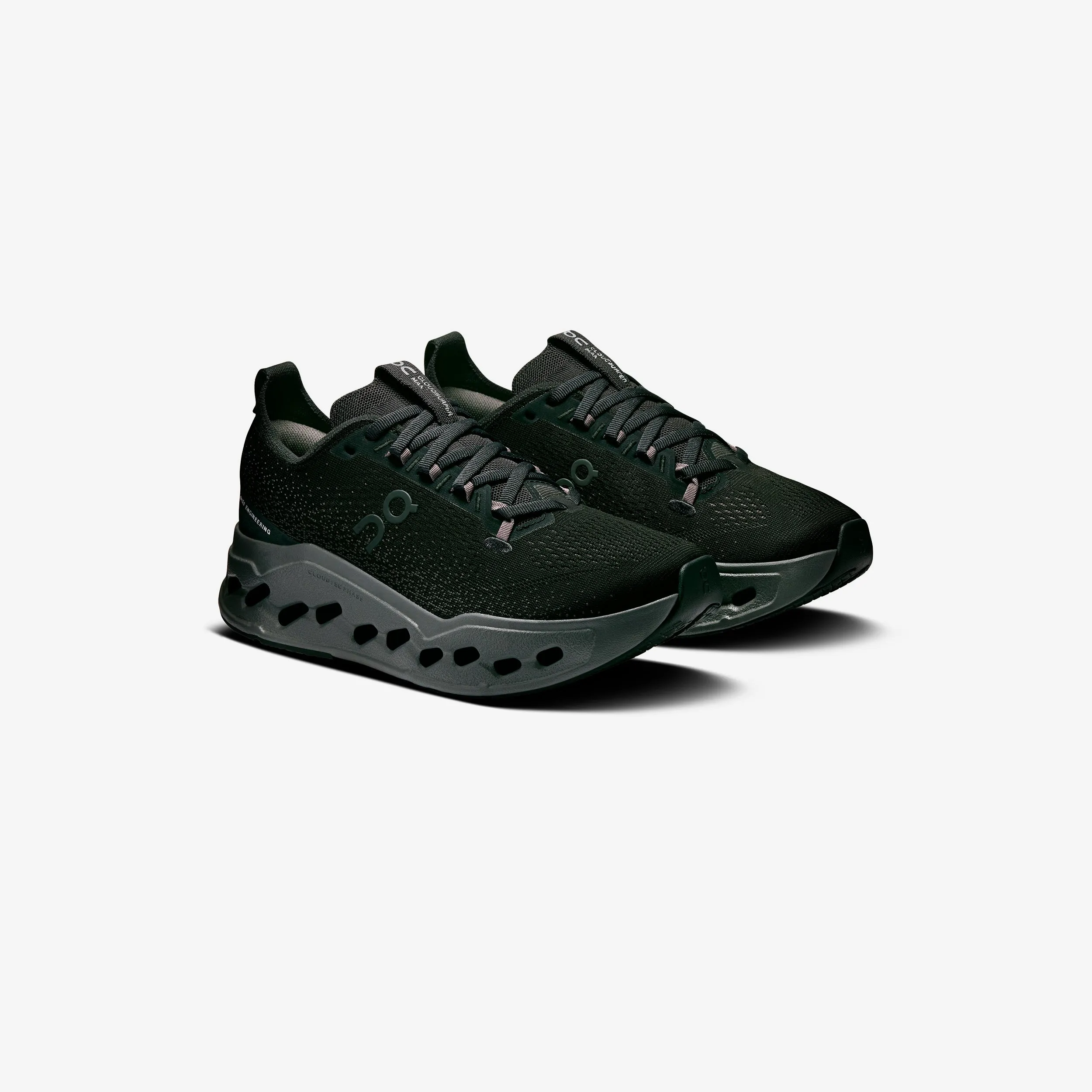 Wmns Cloudsurfer Max Slip Assist Slip Resistant Soles
