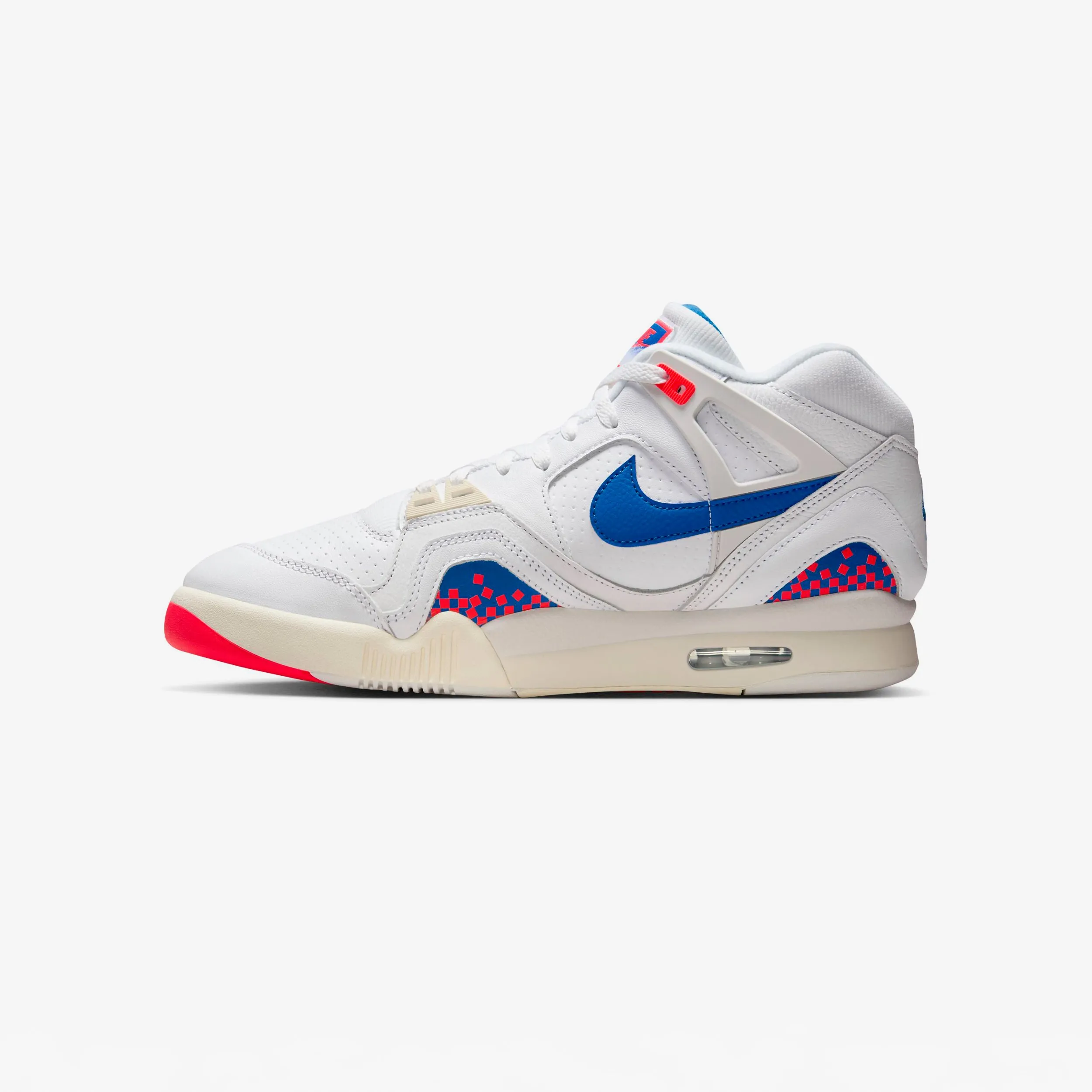 Air Tech Challenge 2 Thermoregulating Fabric Padded cushioning