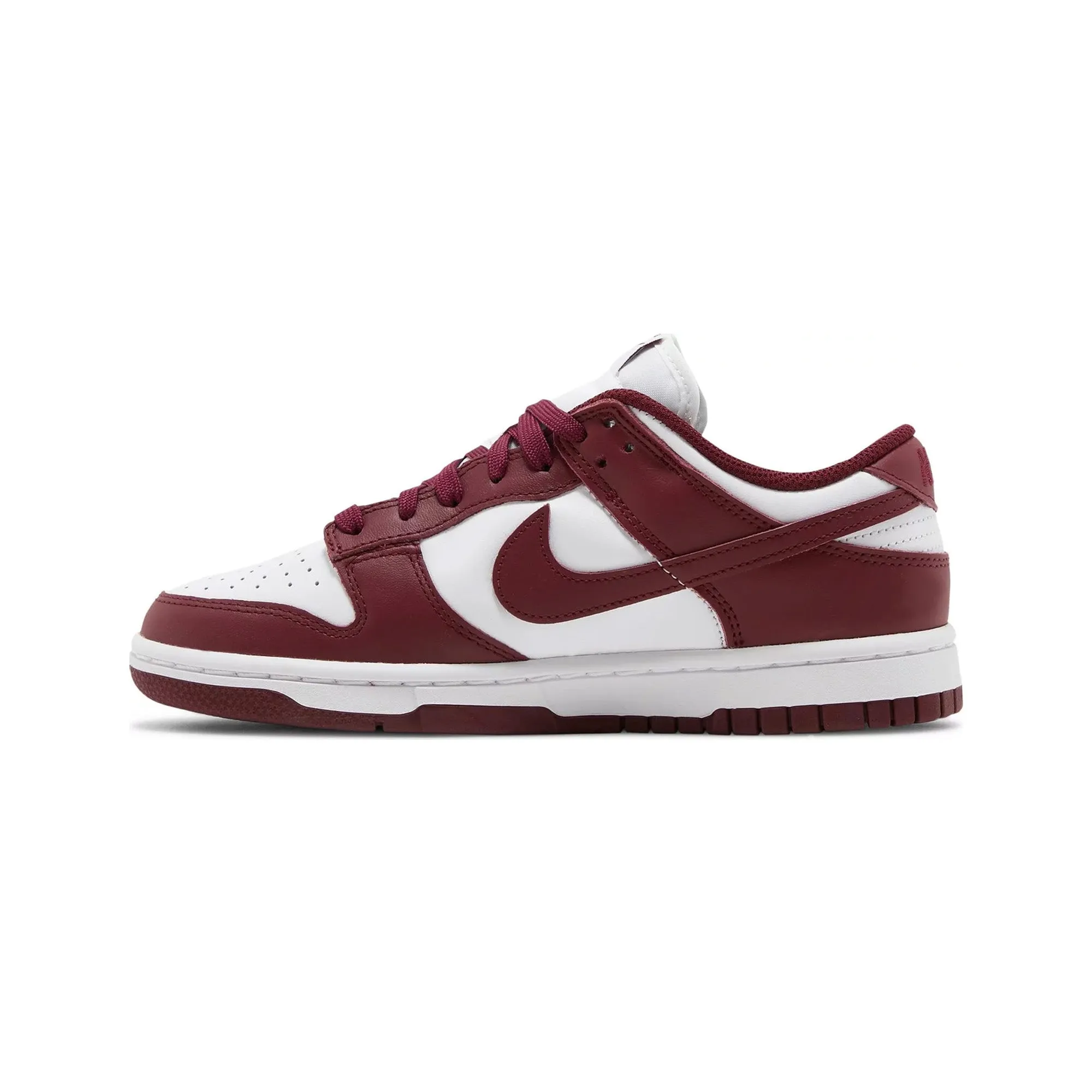 Weather Friendly Nike Dunk Low 'Bordeaux' Women's (2021)