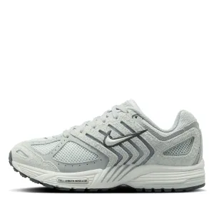 Sleek Finish Women's Nike Air Pegasus 2005 - Pure Platinum/Metallic Platinum