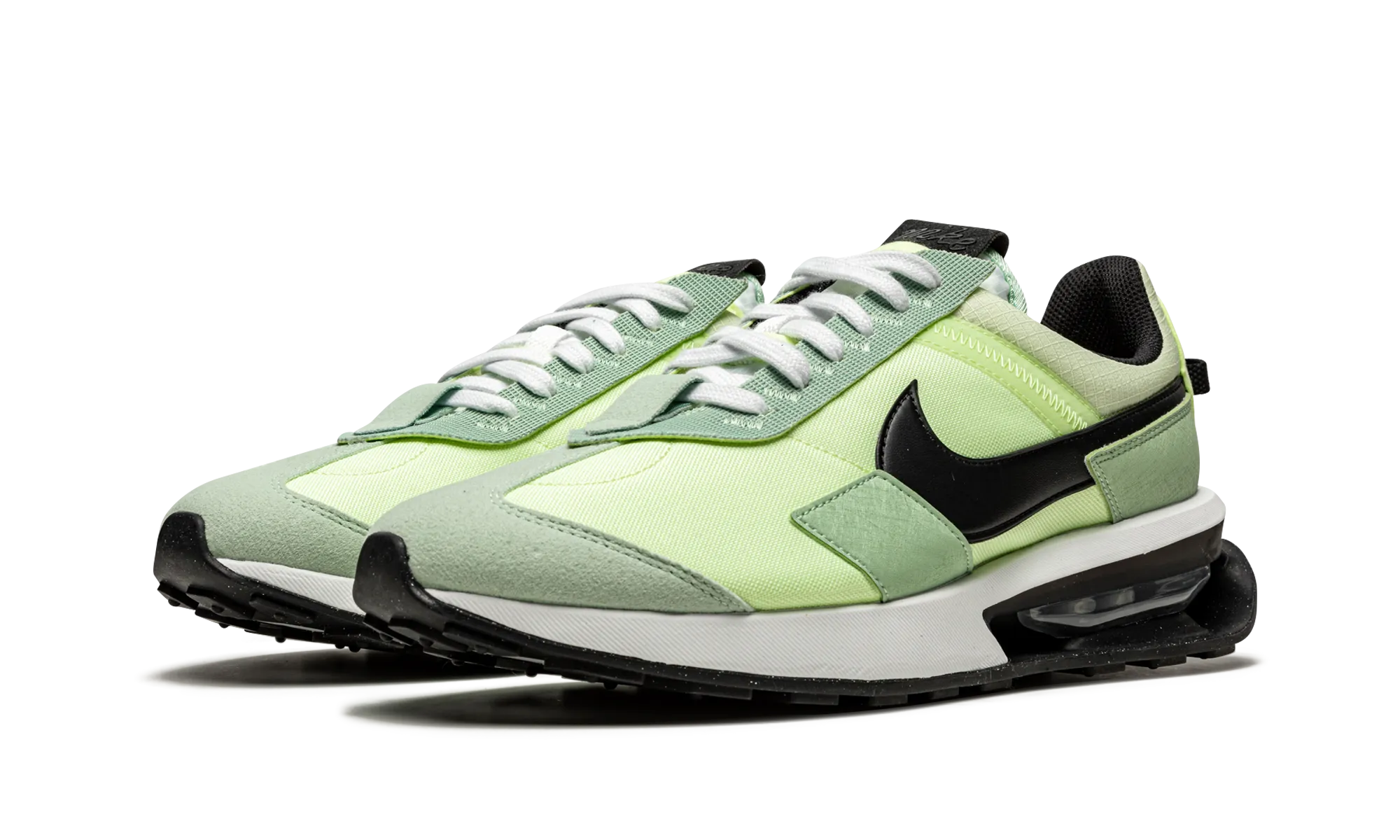 Reinforced toe Air Max Pre-Day "Liquid Lime"