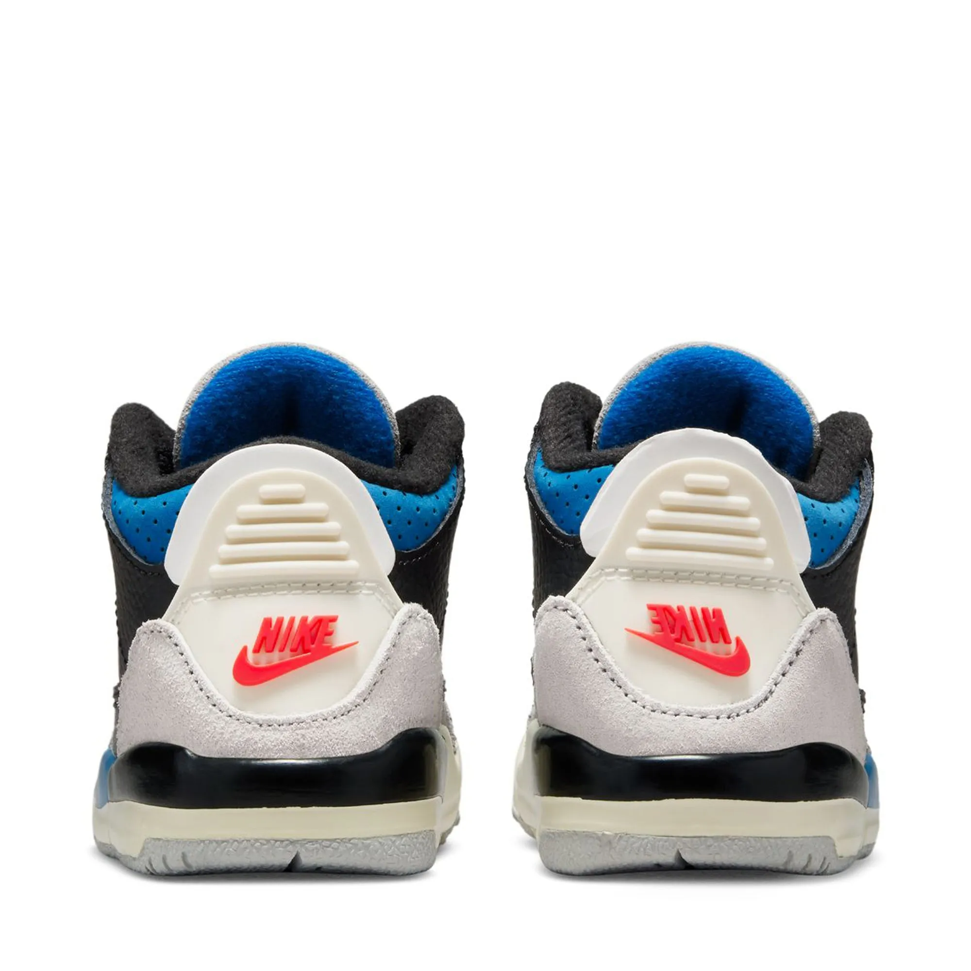 Jordan 3 Retro OG 'Rare Air' (TD) - Black/Chile Red Structured Form Water Resistant Construction