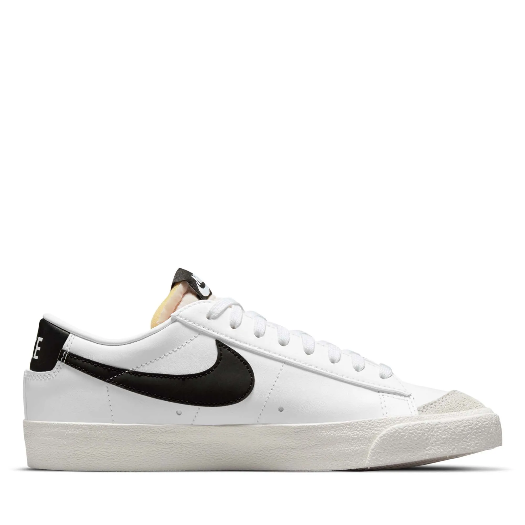 Women's Nike Blazer Low '77 - White/Black Functional shock absorption