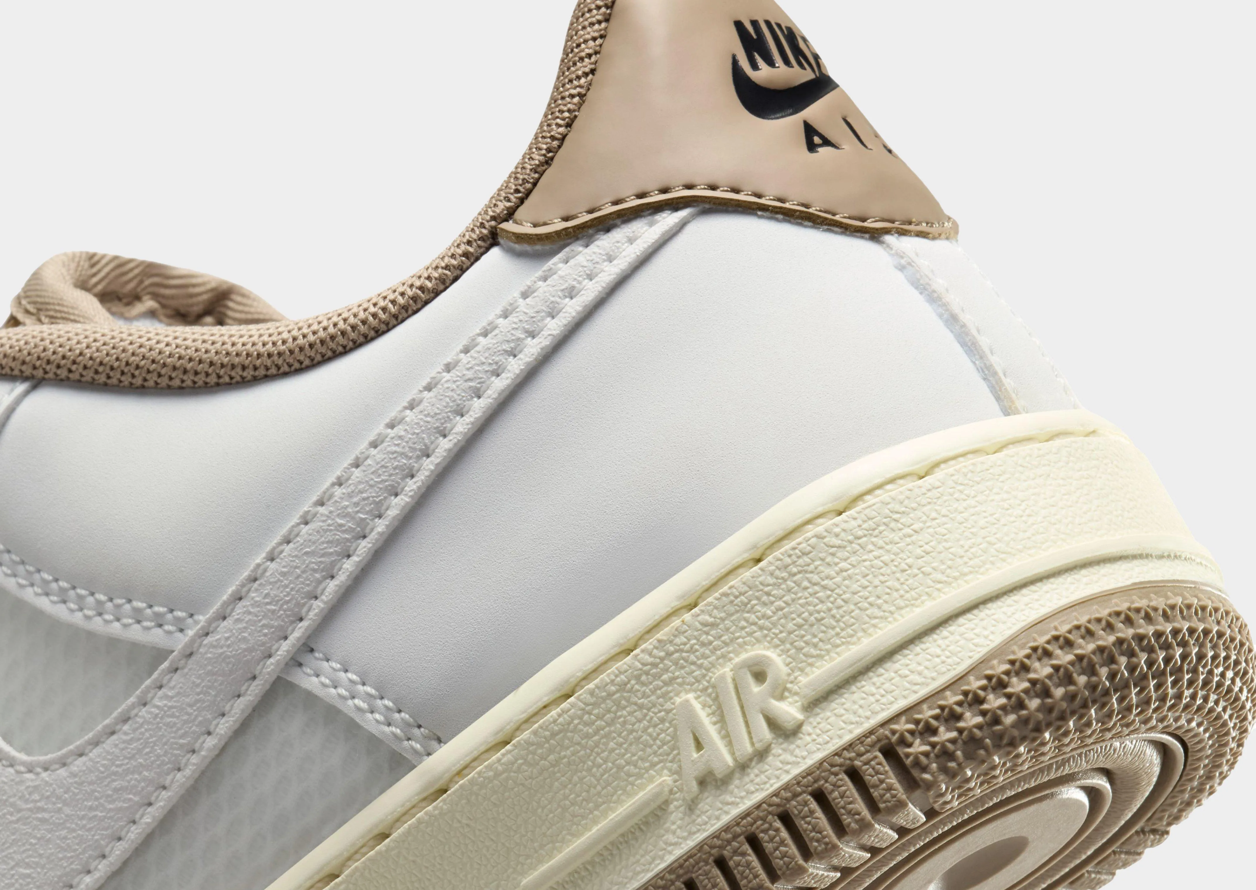 Comfortable Feel Air Force 1 LV8 Junior's