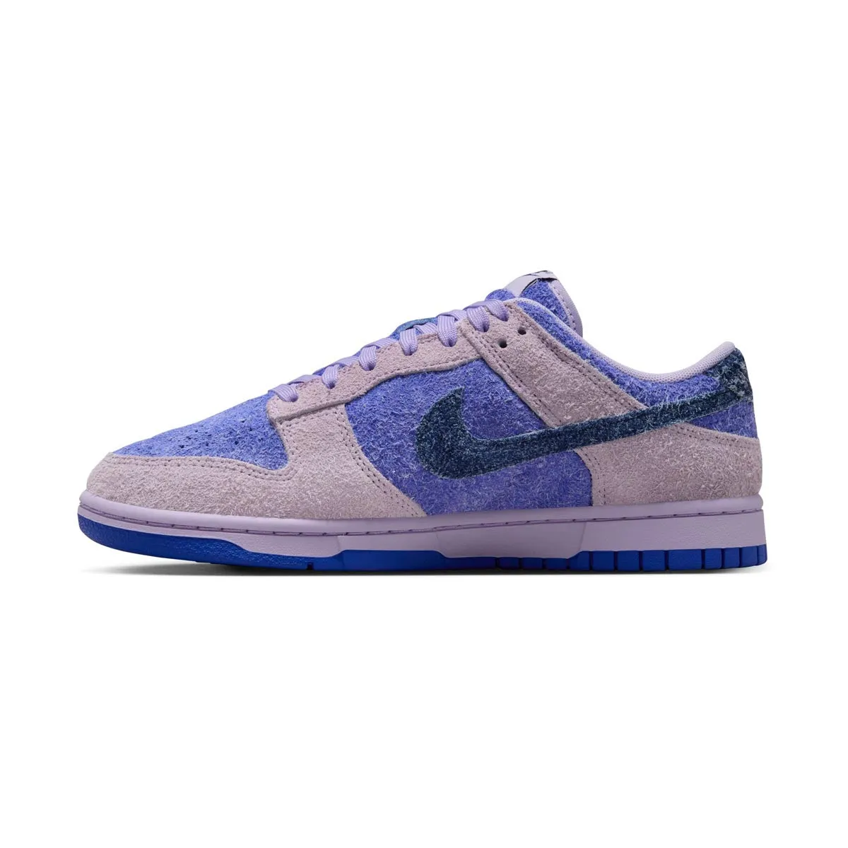 Dynamic Step Nike Dunk Low SE 'Hydrangeas' Women's Shoes