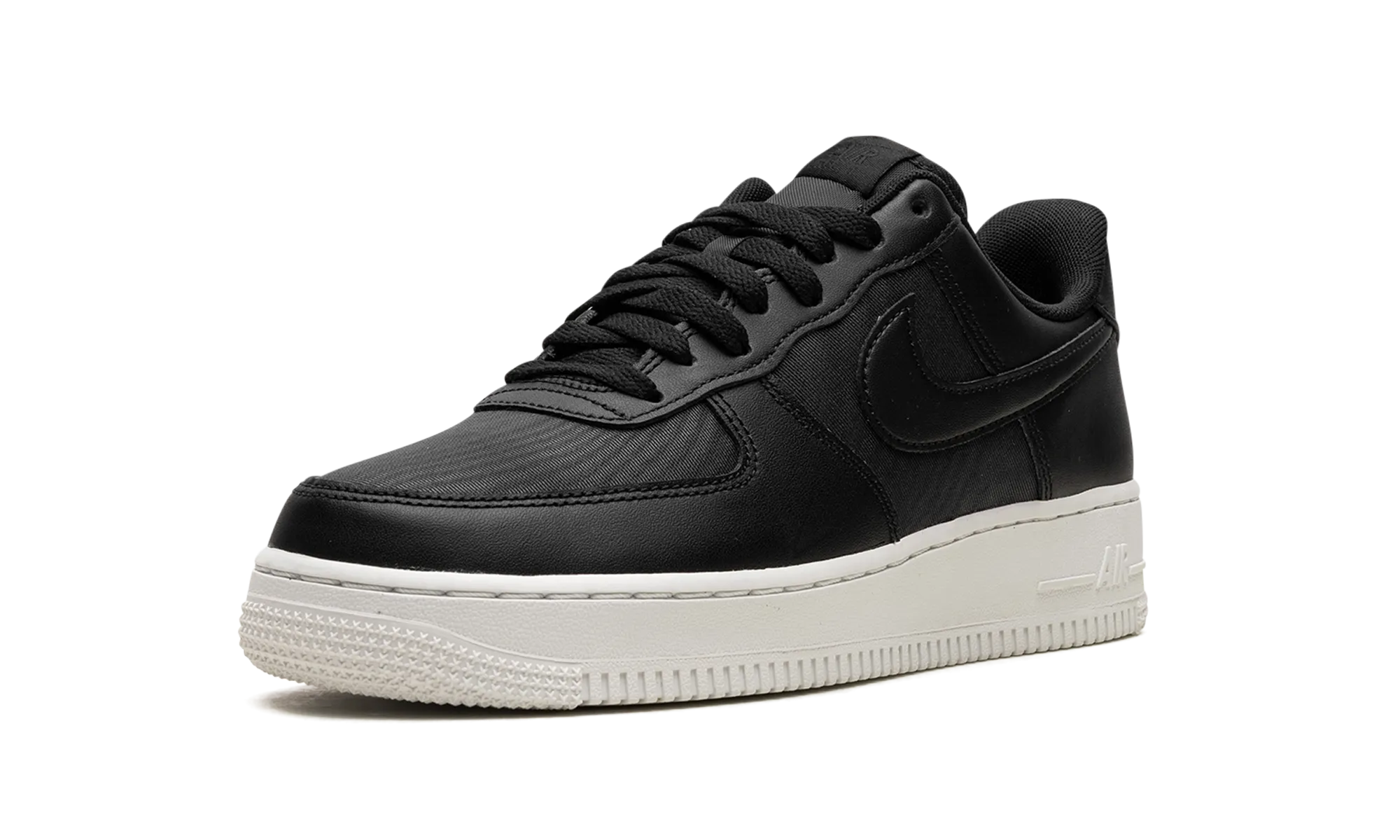 Air Force 1 Low "Black - Nylon" Skate Performance Gear