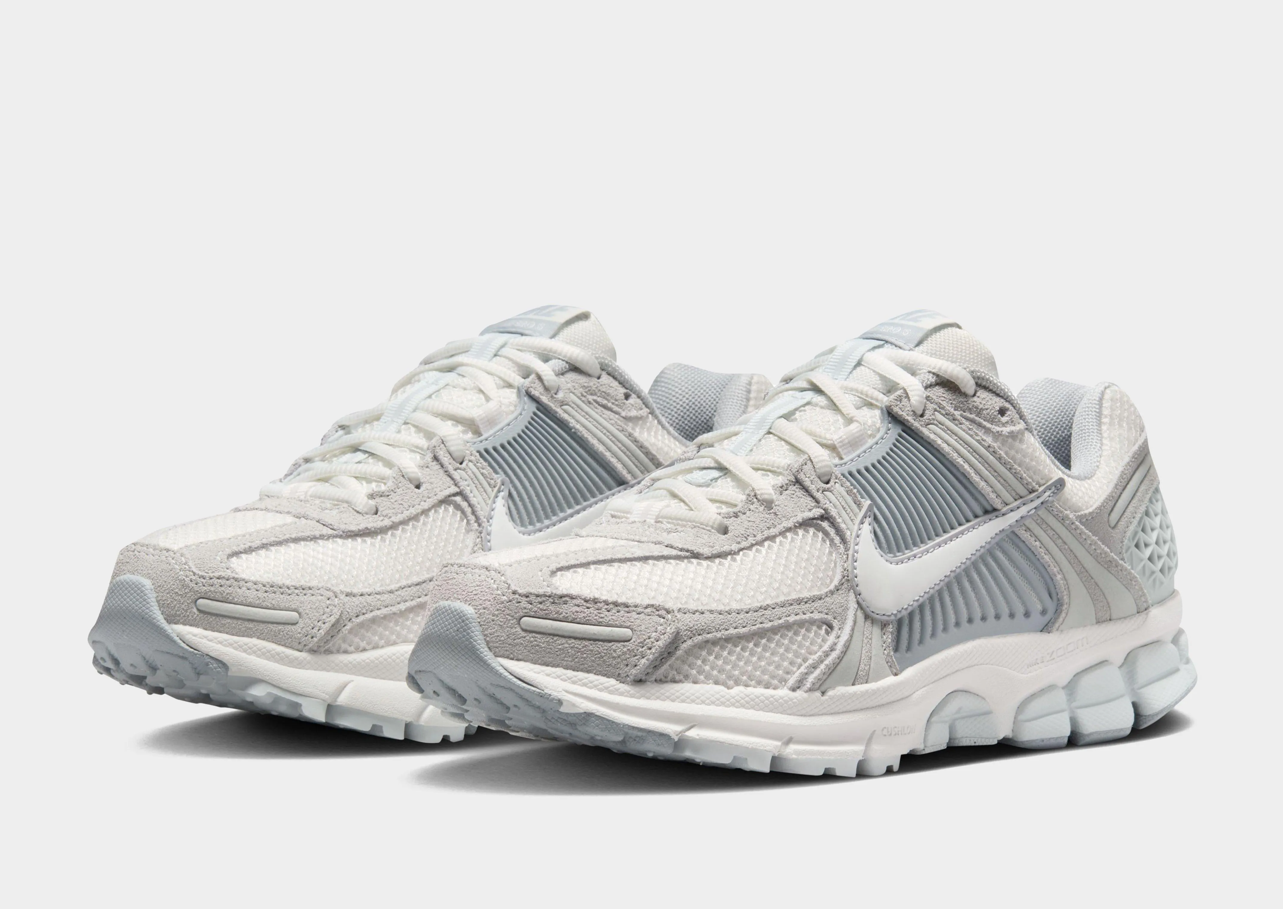 Zoom Vomero 5 Women's Reflective details