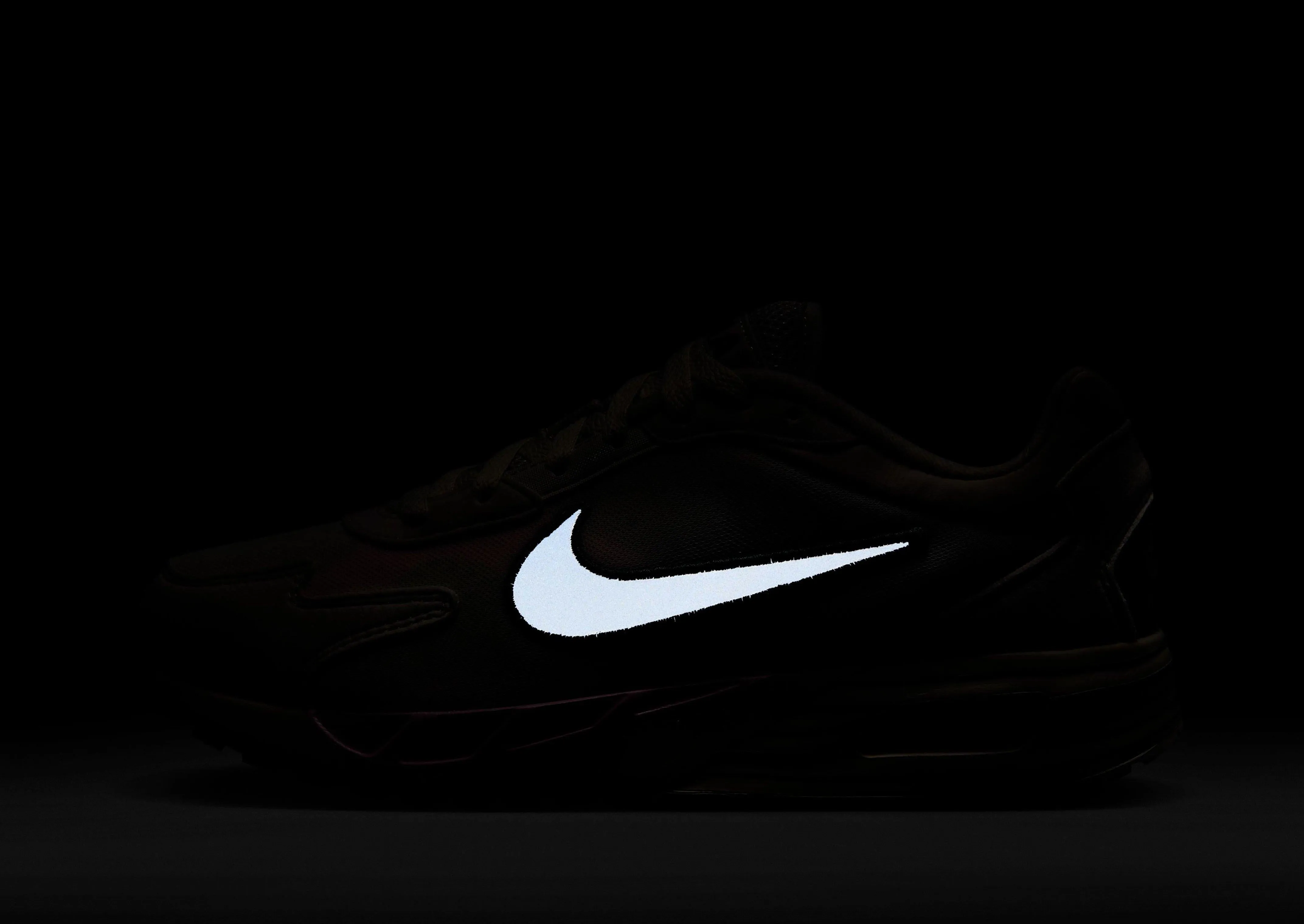 Durable Design uneven - surface running gear Air Max Solo Women's