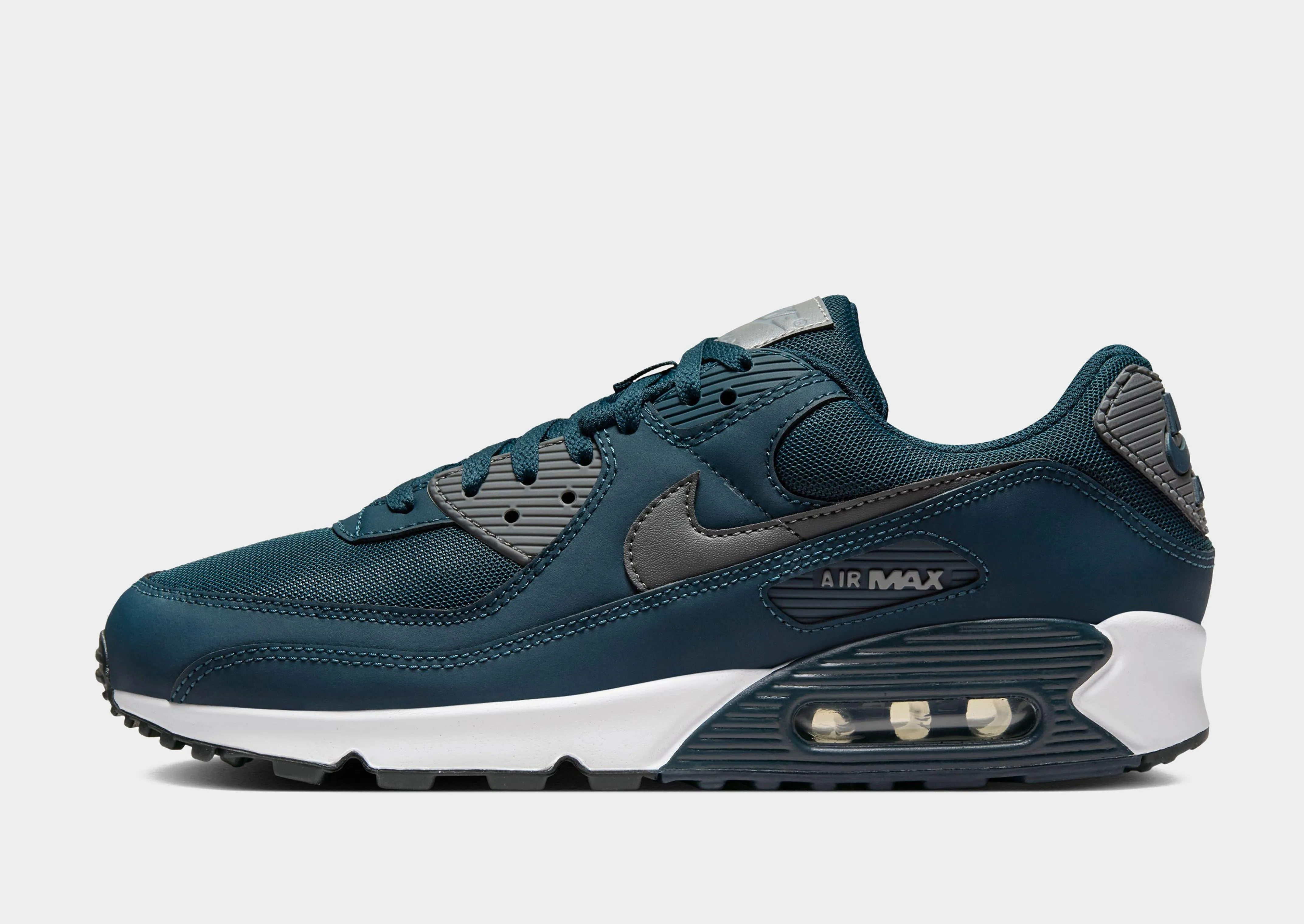 road - ready Air Max 90