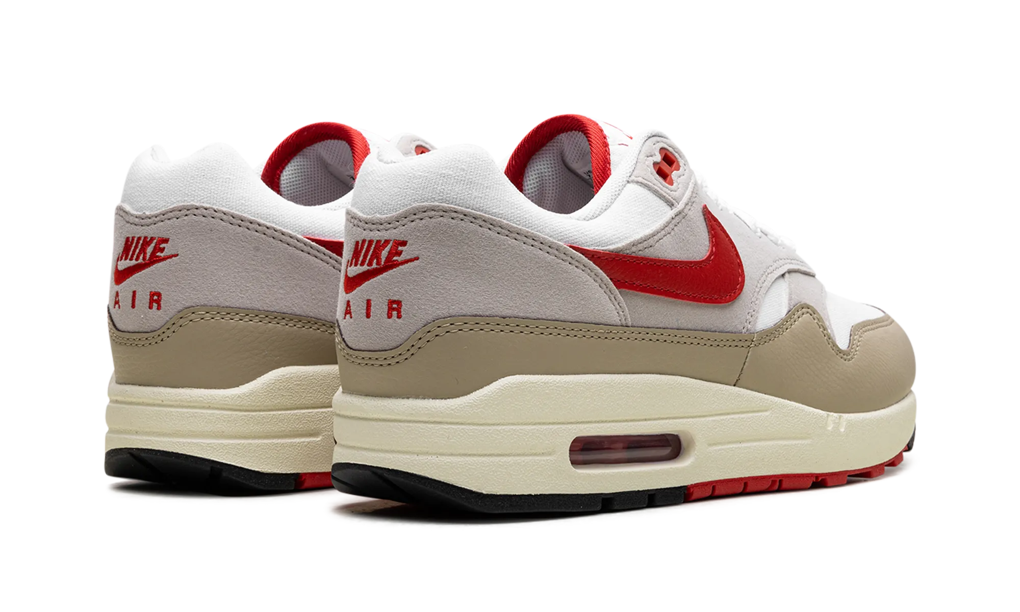 Air Max 1 "Since '72" running in a frozen lake area shoes