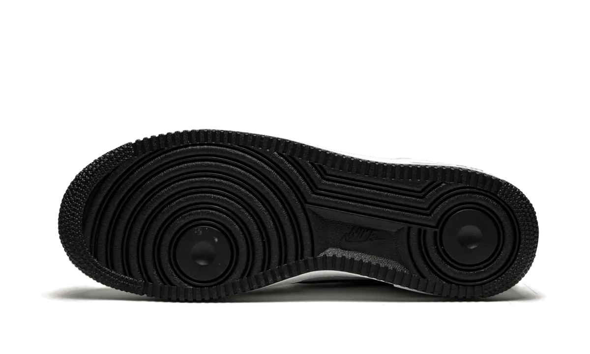 Traction pattern Travel Light Air Force 1 Low Retro "Cocoa Snake 2018"