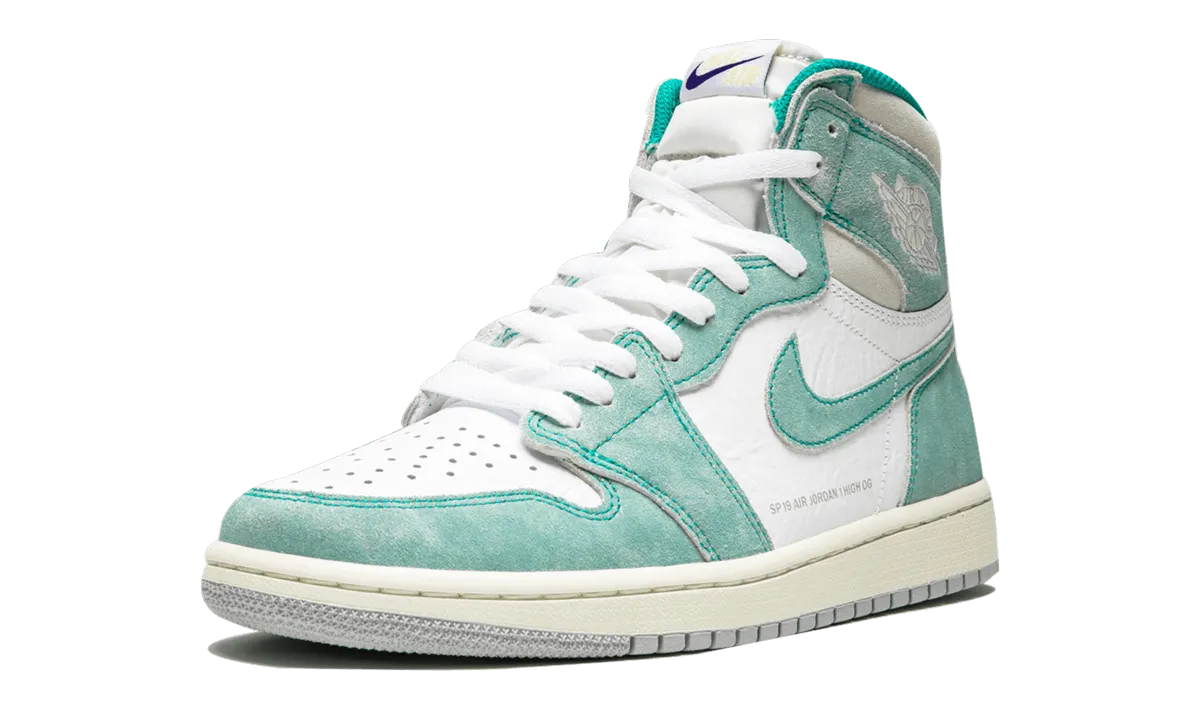 Air Jordan 1 Retro High OG "Turbo Green" Breathable Form Contemporary ease