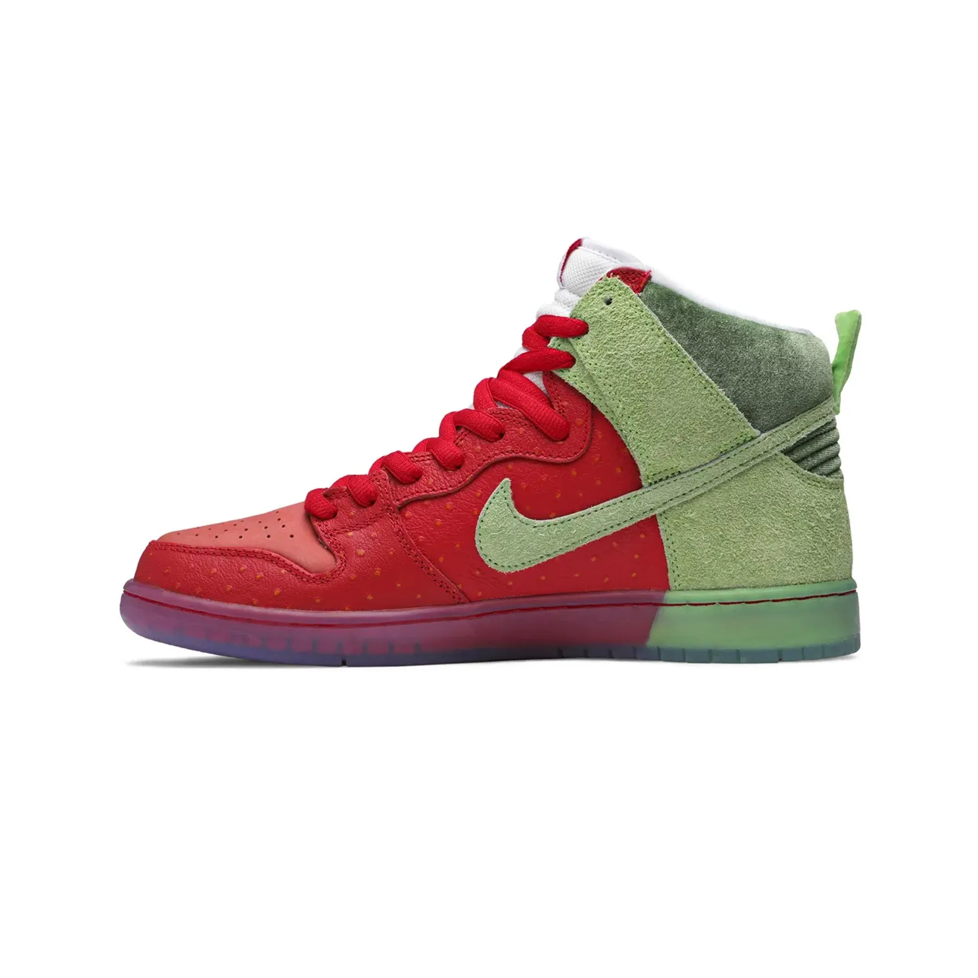 Relaxed Step Nike SB Dunk High 'Strawberry Cough' (2021)