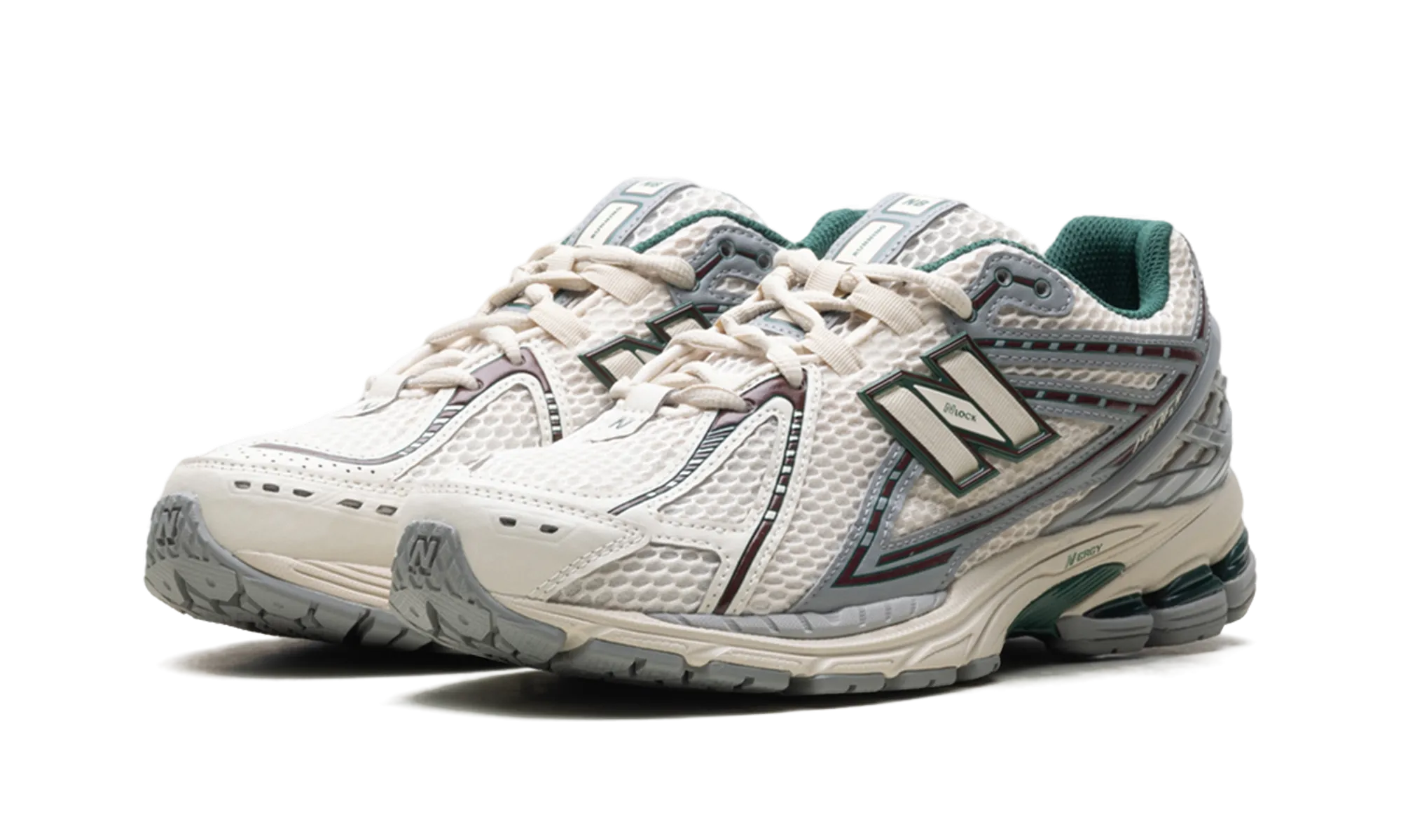 Comfort Breathability 1906R "Cream Green"
