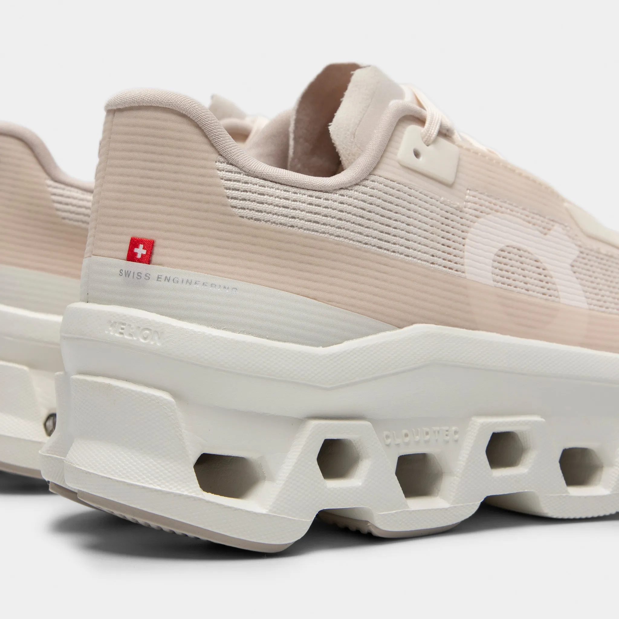 Concert Mood On Women's Cloudmonster Void Dew / Ivory