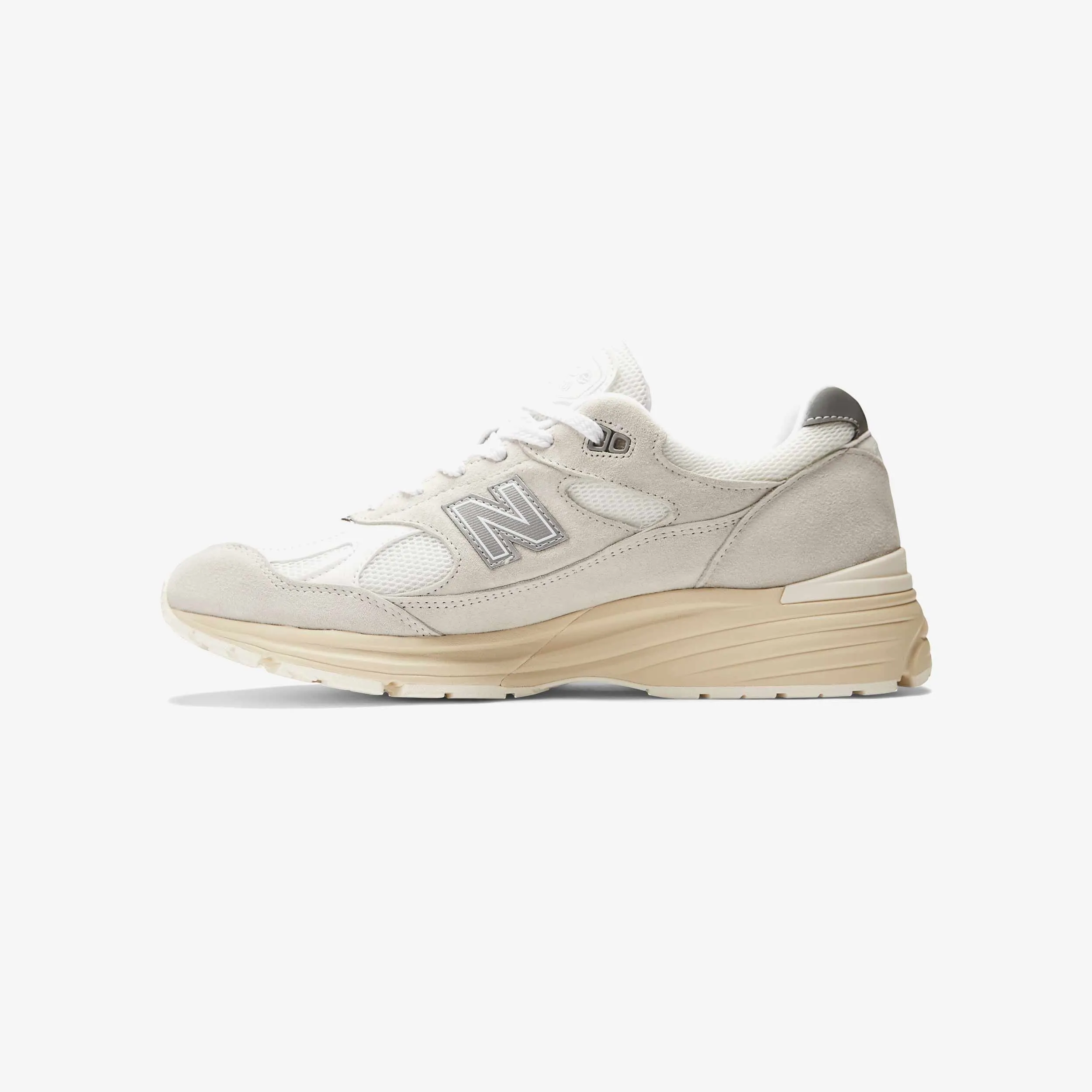 Aero Dynamic Silhouette Iconic look Made in UK 991v2