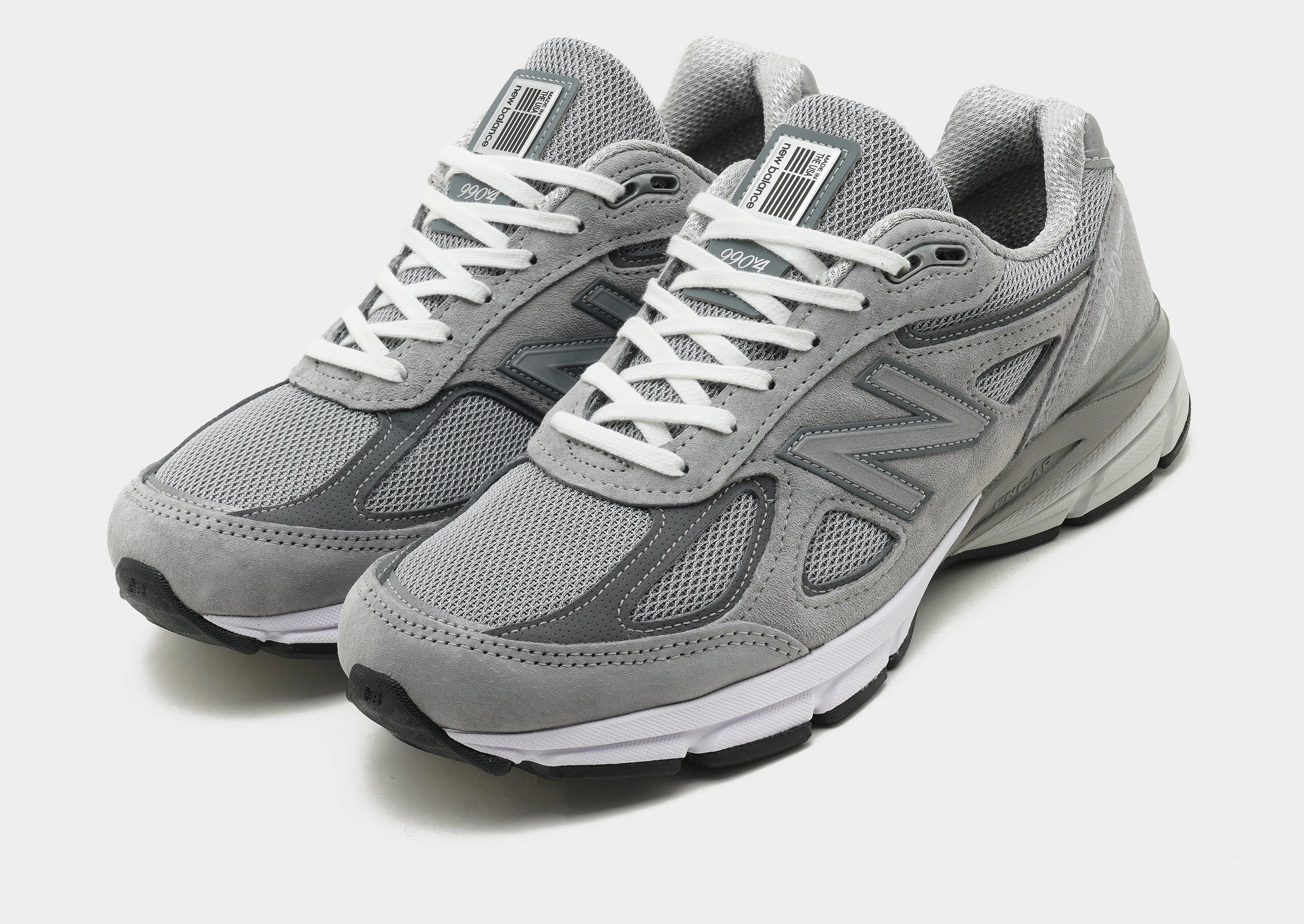 Made in USA 990v4 Core early morning running shoes