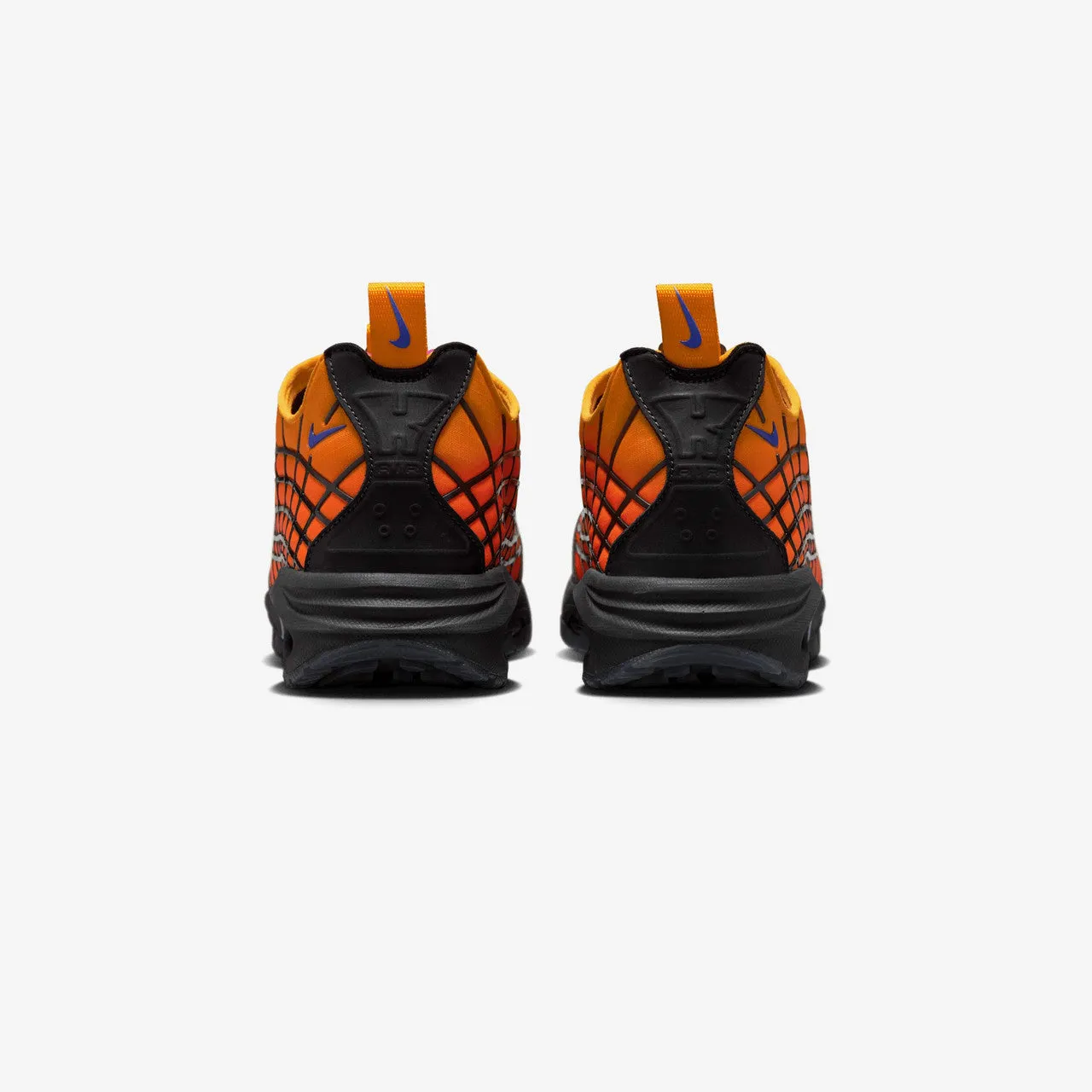 Air Max SNDR SP x Kids of Immigrants temperature regulation