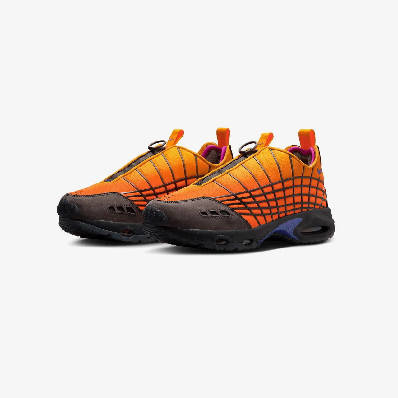 Air Cushioning Air Max SNDR SP x Kids of Immigrants