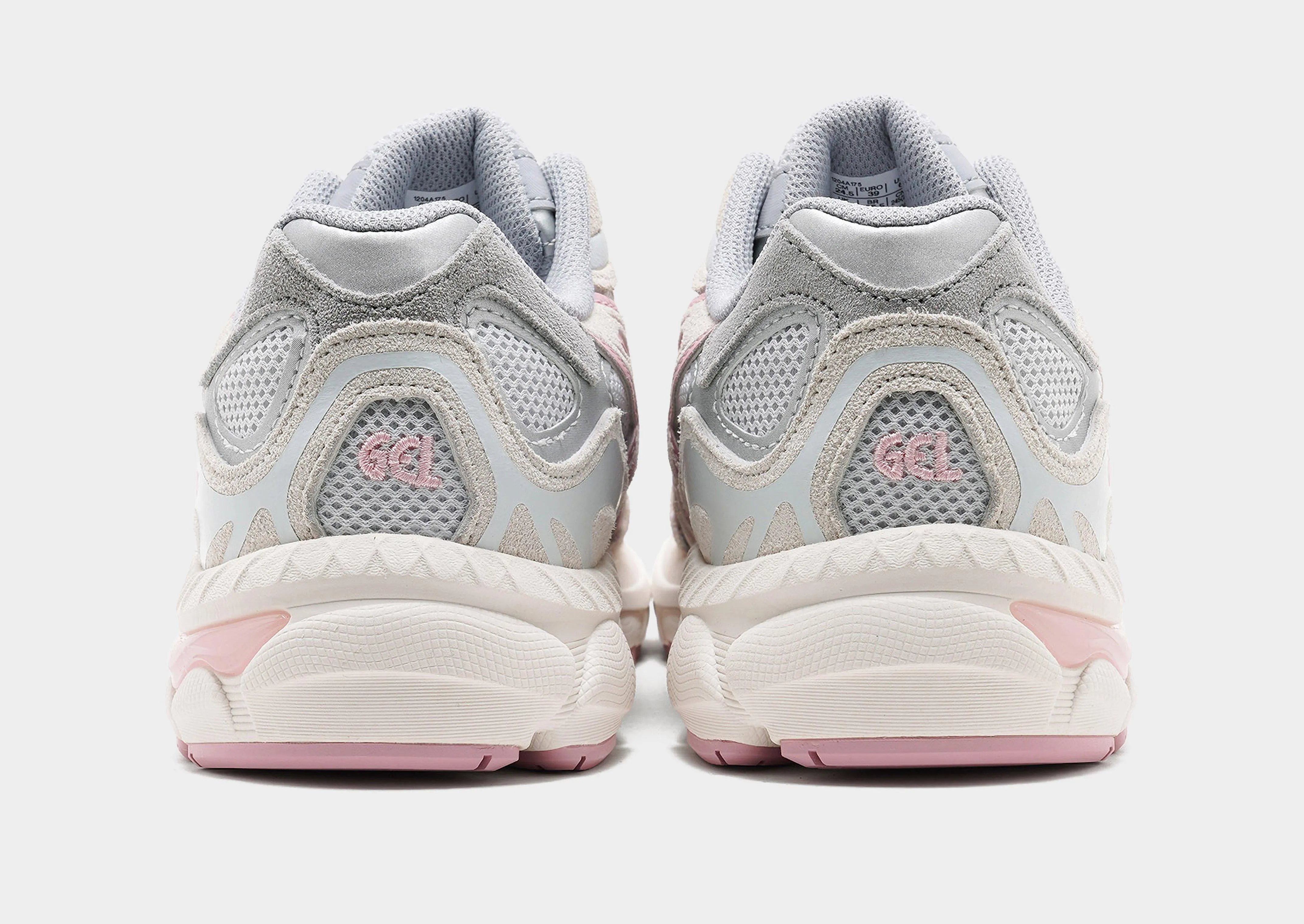 Retro-inspired support GEL-NYC Junior's