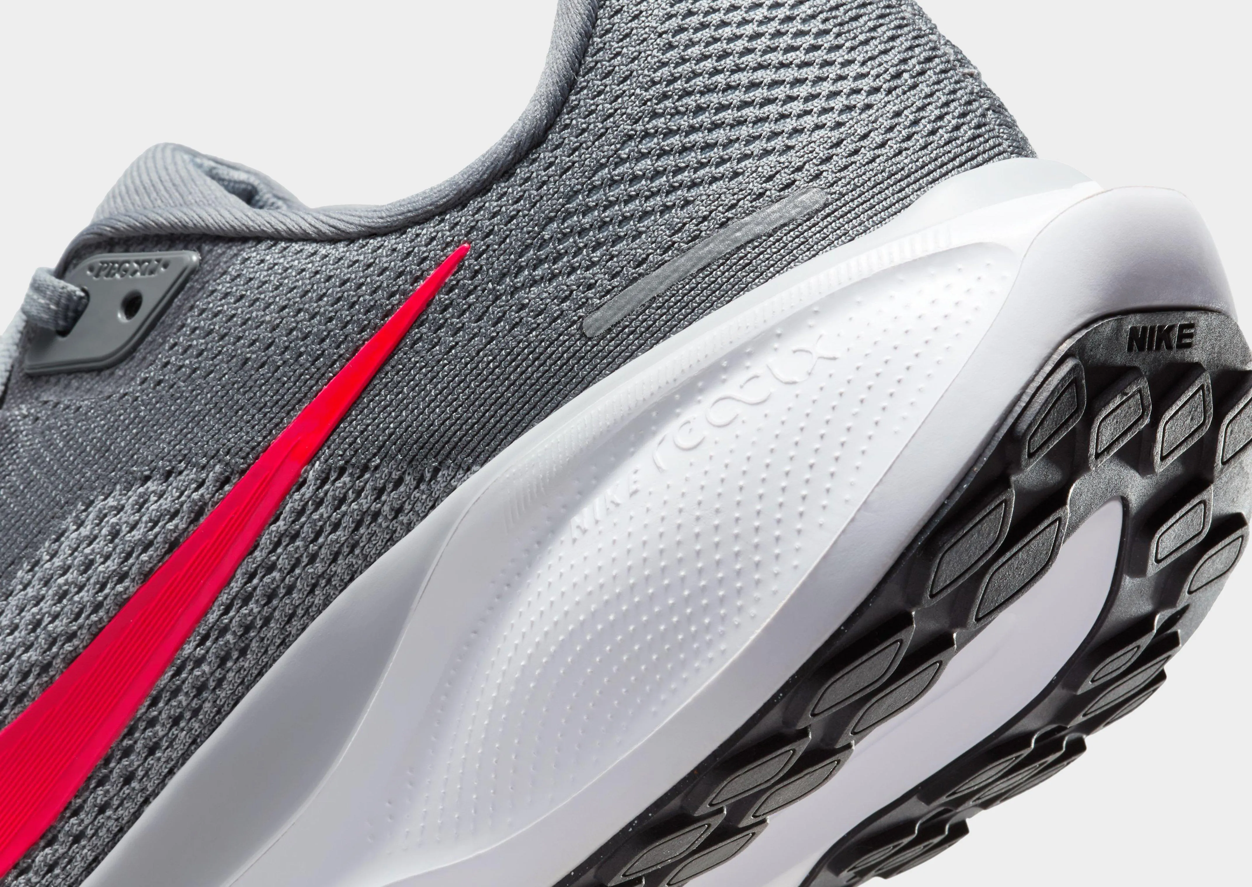 track athletes' shoes glass - fiber - reinforced shoes Pegasus 41