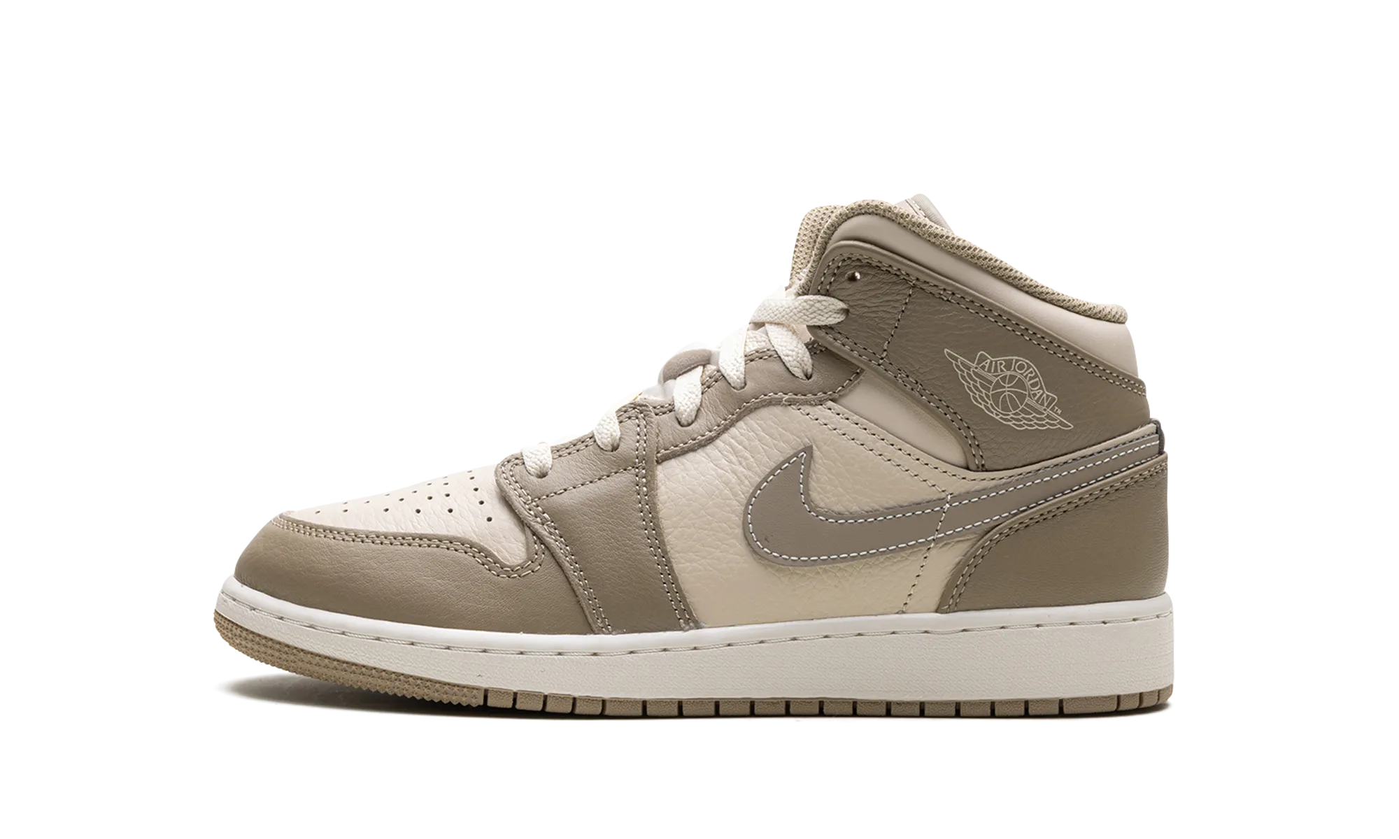 Fresh Airflow Air Jordan 1 Mid GS "Legend Brown"