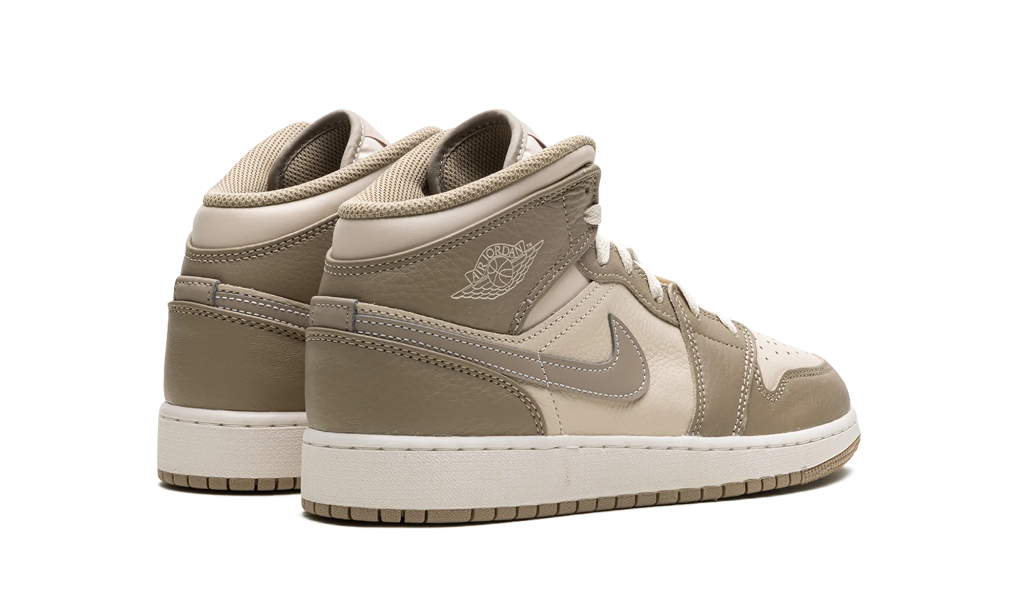 Air Jordan 1 Mid GS "Legend Brown" Agile