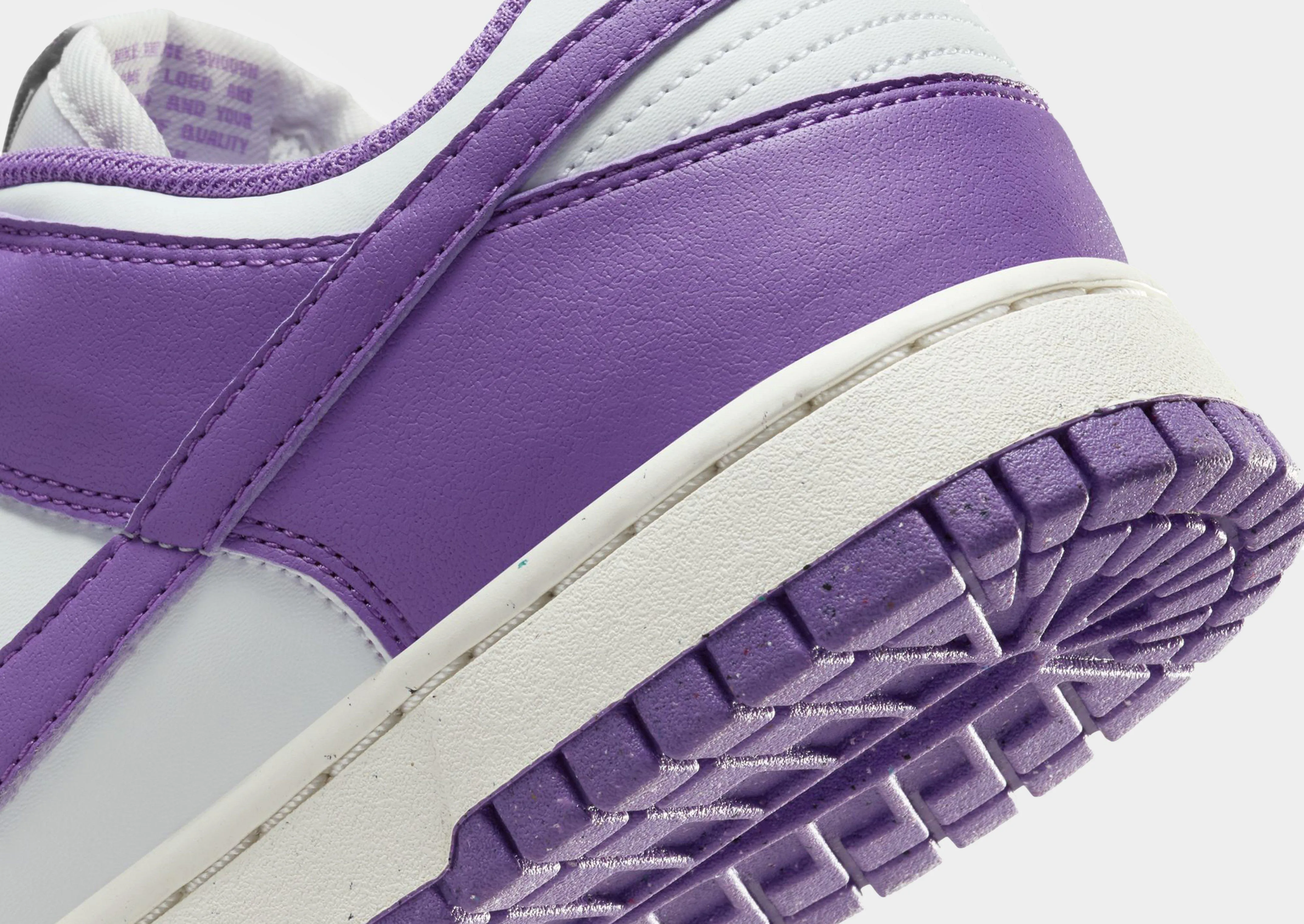 Dunk Low Women's Hexagonal Lug Pattern Walk Fit