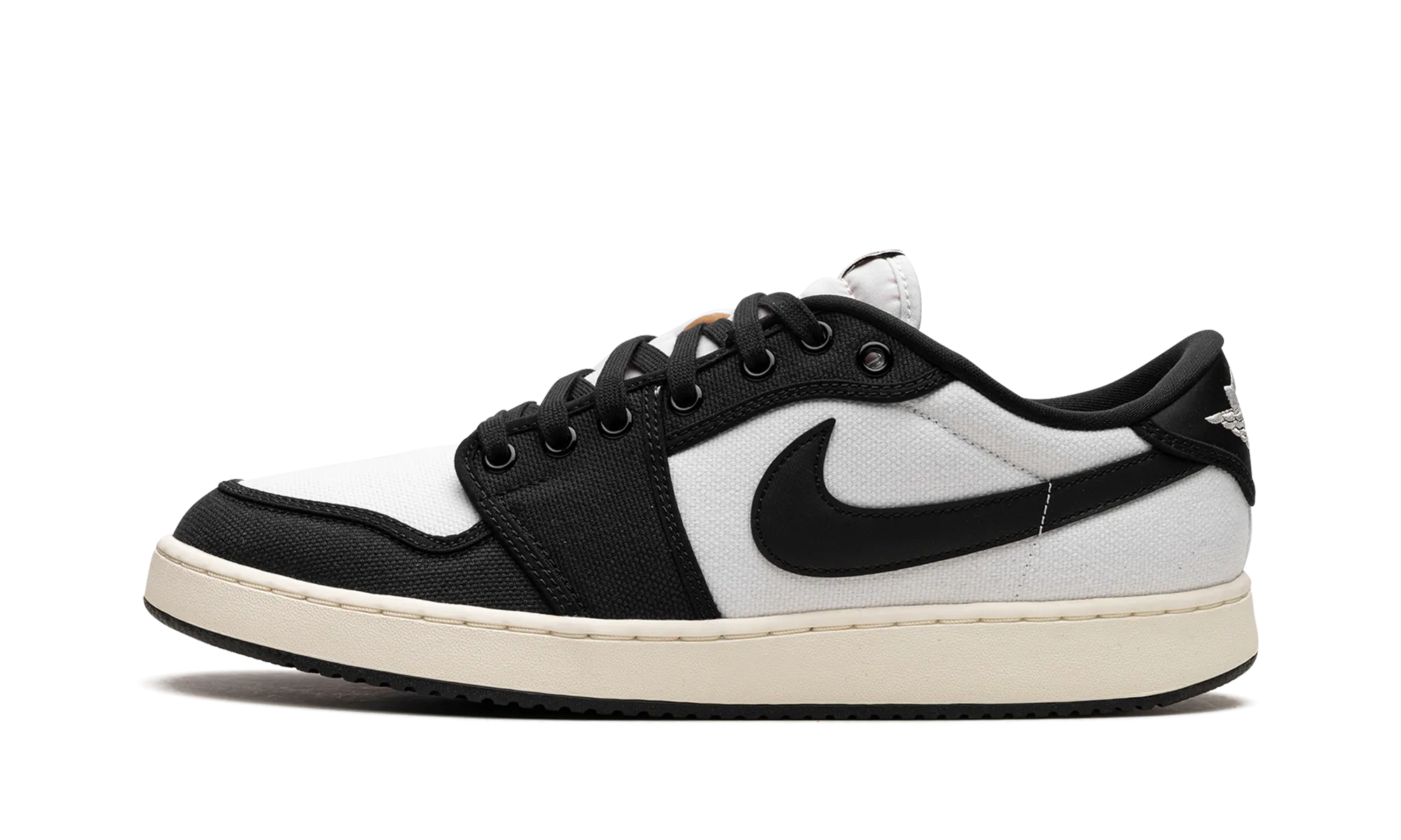 Footwear Essential Quick design Air Jordan 1 KO Low "Black / White"