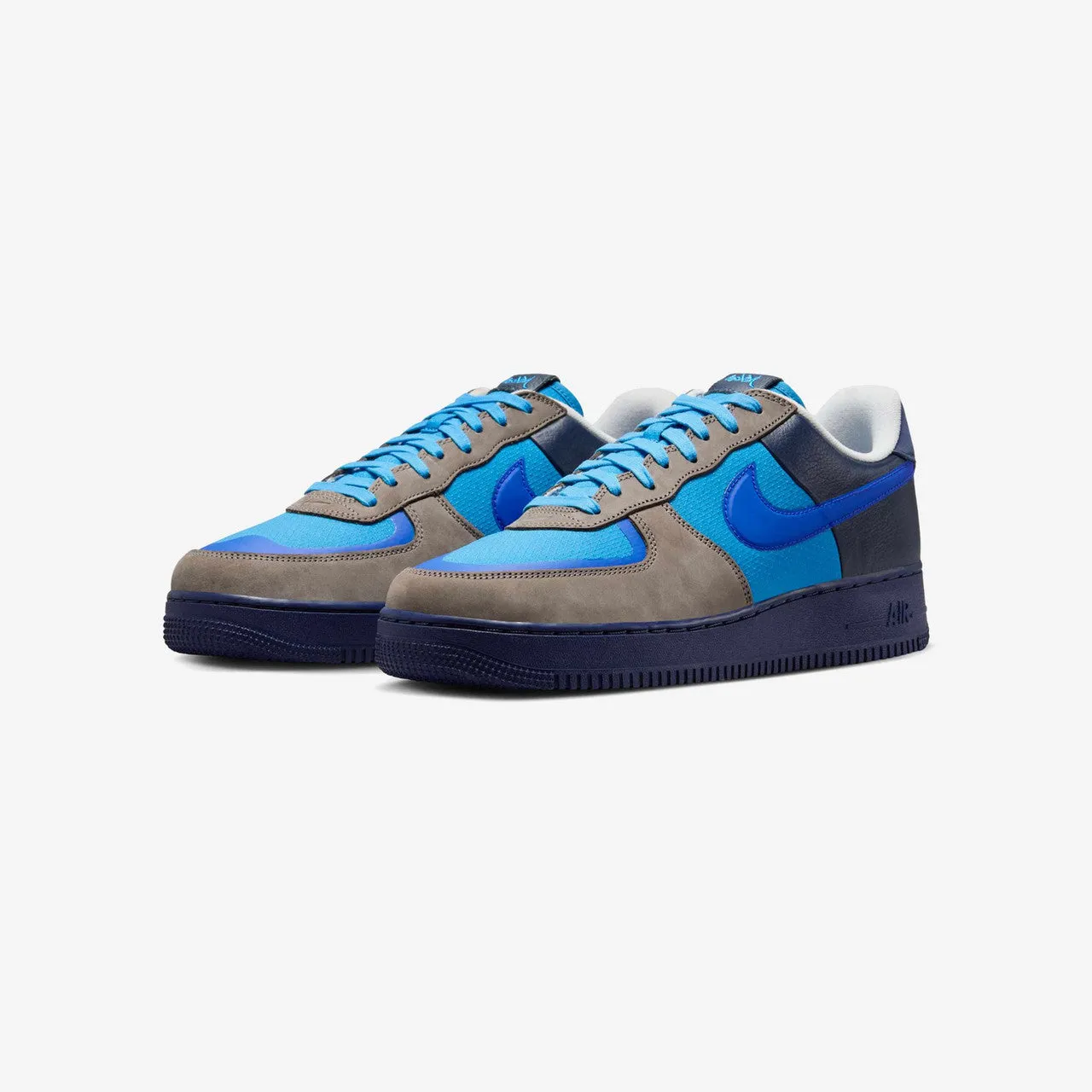 Air Force 1 Low SP x Stash Tough Build Athletic Touch