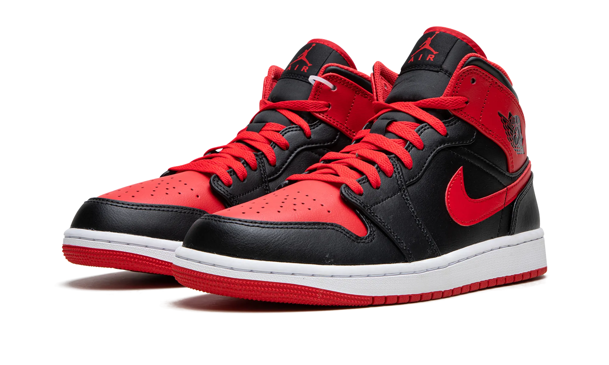 Plush Fit Thermoregulating Material Air Jordan 1 Mid "Alternate Bred"