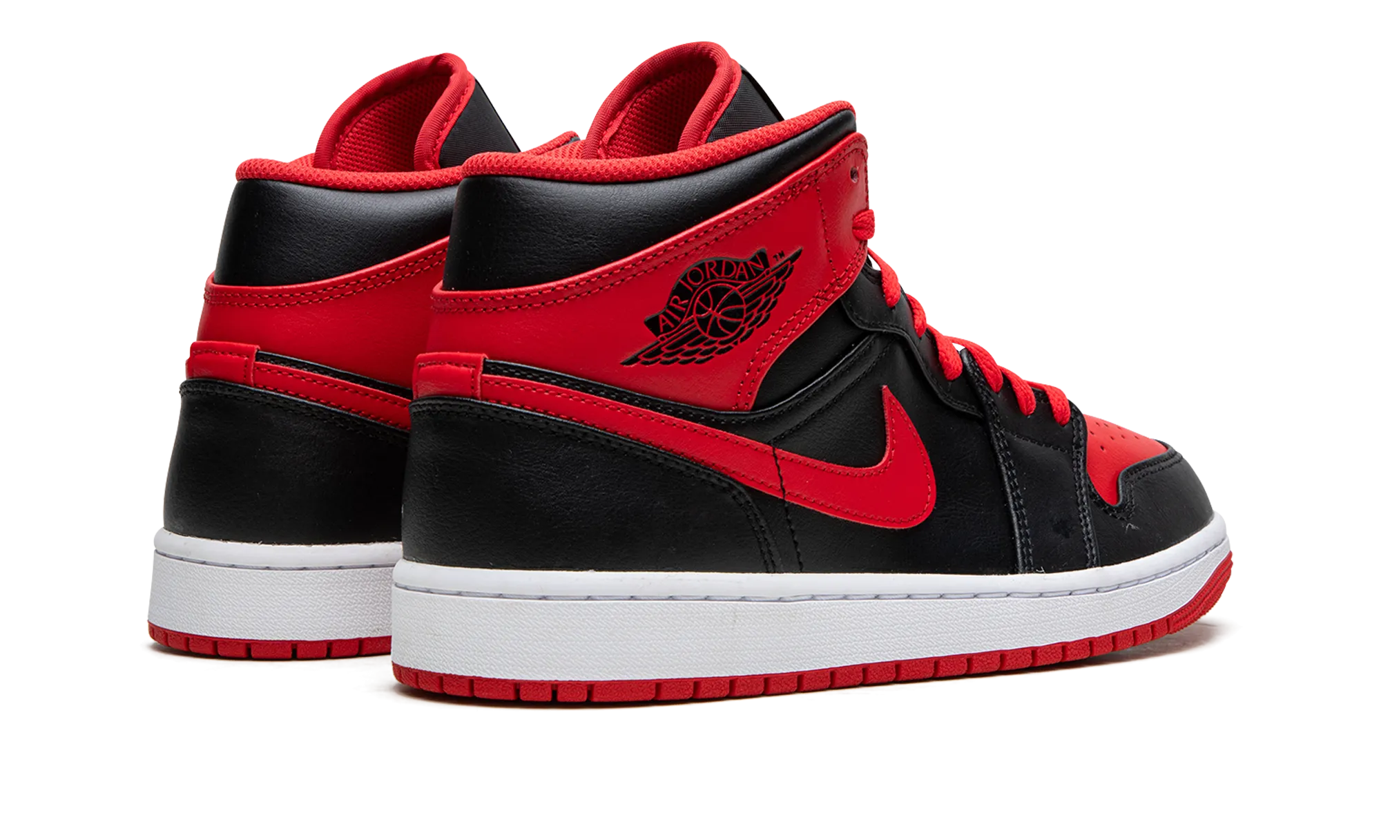 Air Jordan 1 Mid "Alternate Bred" Trendsetting Shoes Full Flexibility