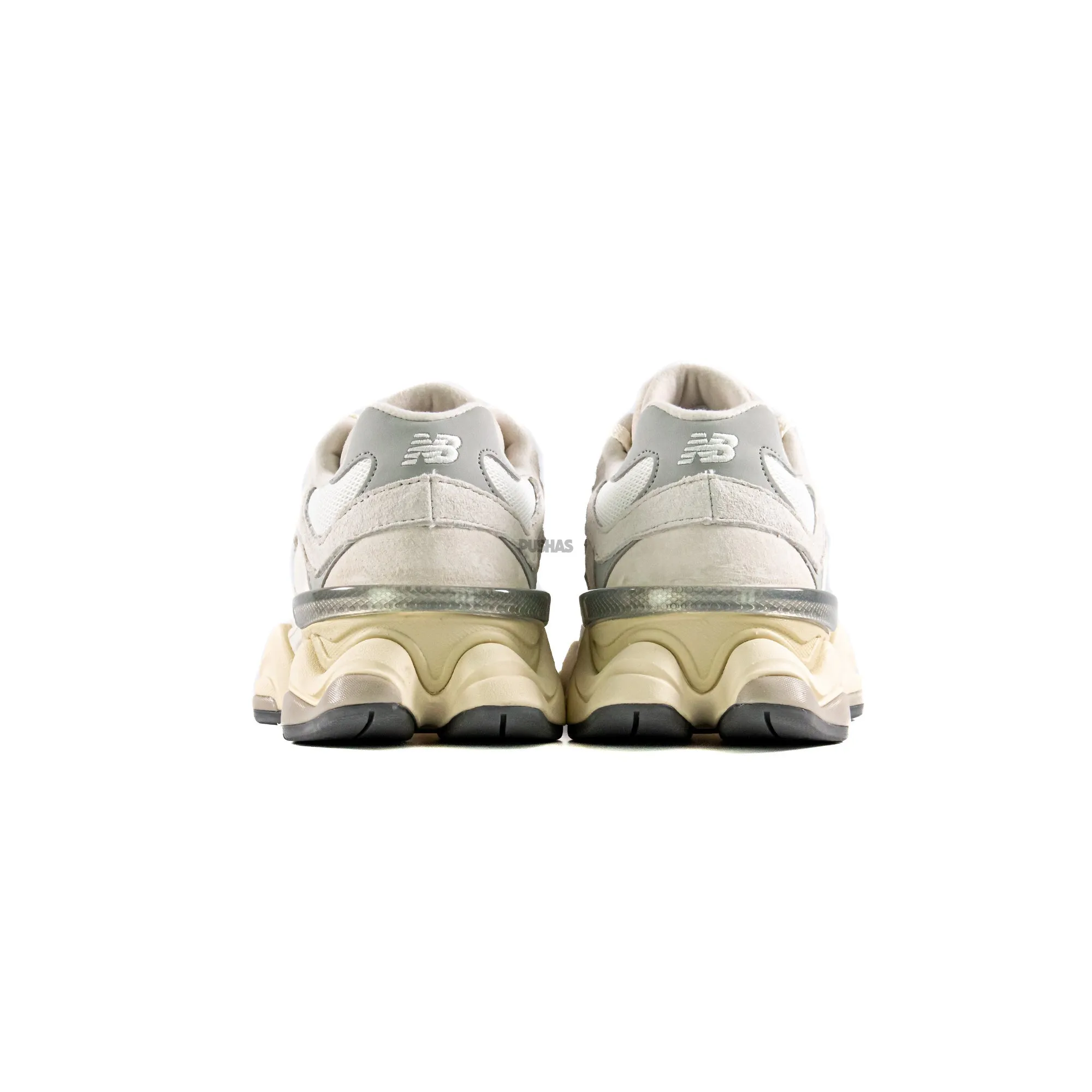 running in summer New Balance 9060 'Sea Salt White' (2023)