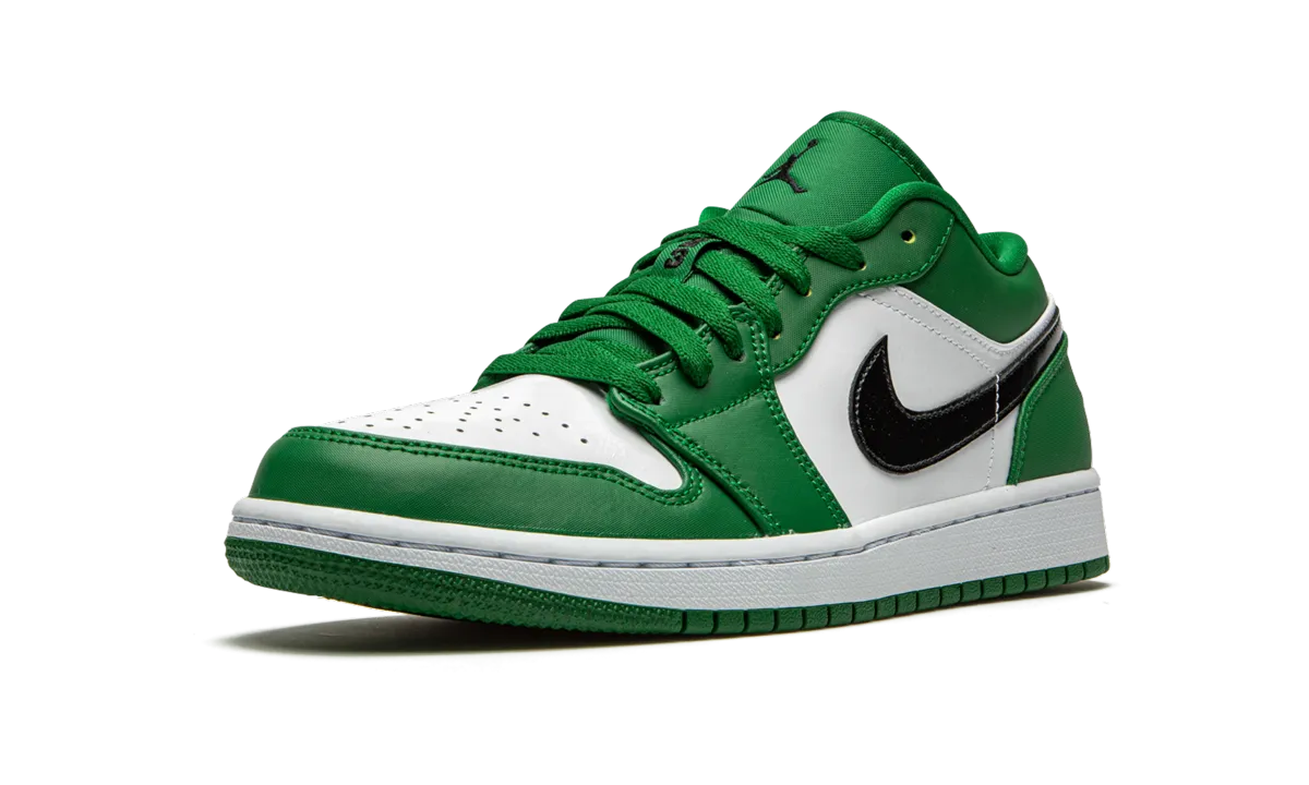 Distinctive Design Retro design Air Jordan 1 Low "Pine Green"