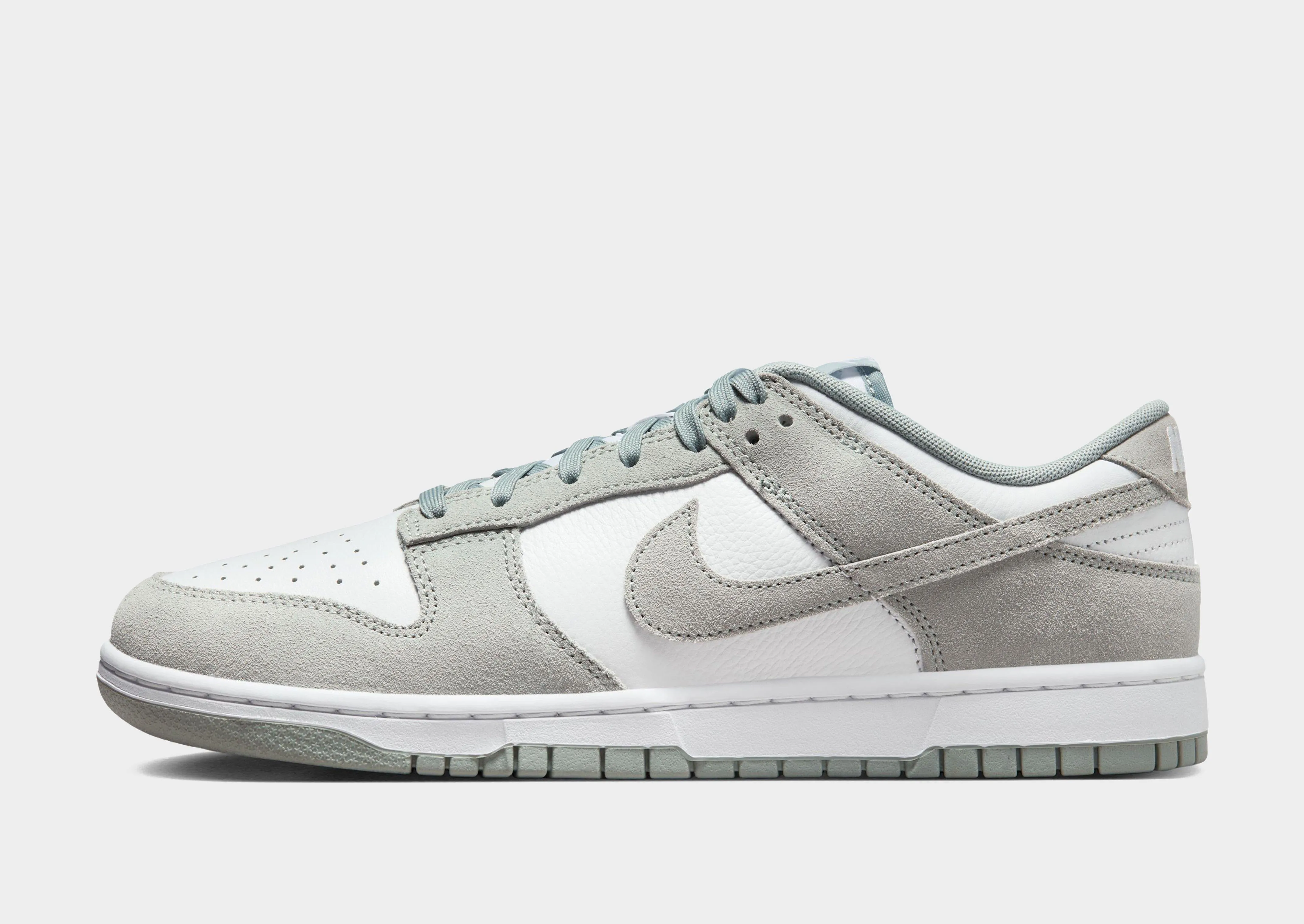 Dunk Low Retro Stretchable Upper