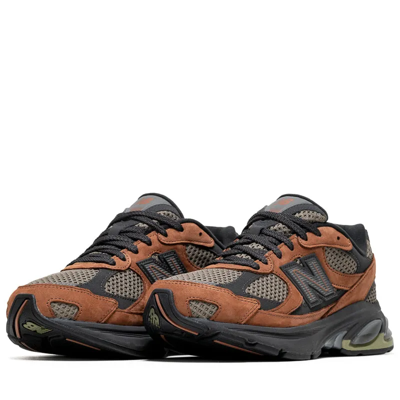 New Balance 2010 - Pecan/Castlerock Quick Dry Material Technology Textured Insole